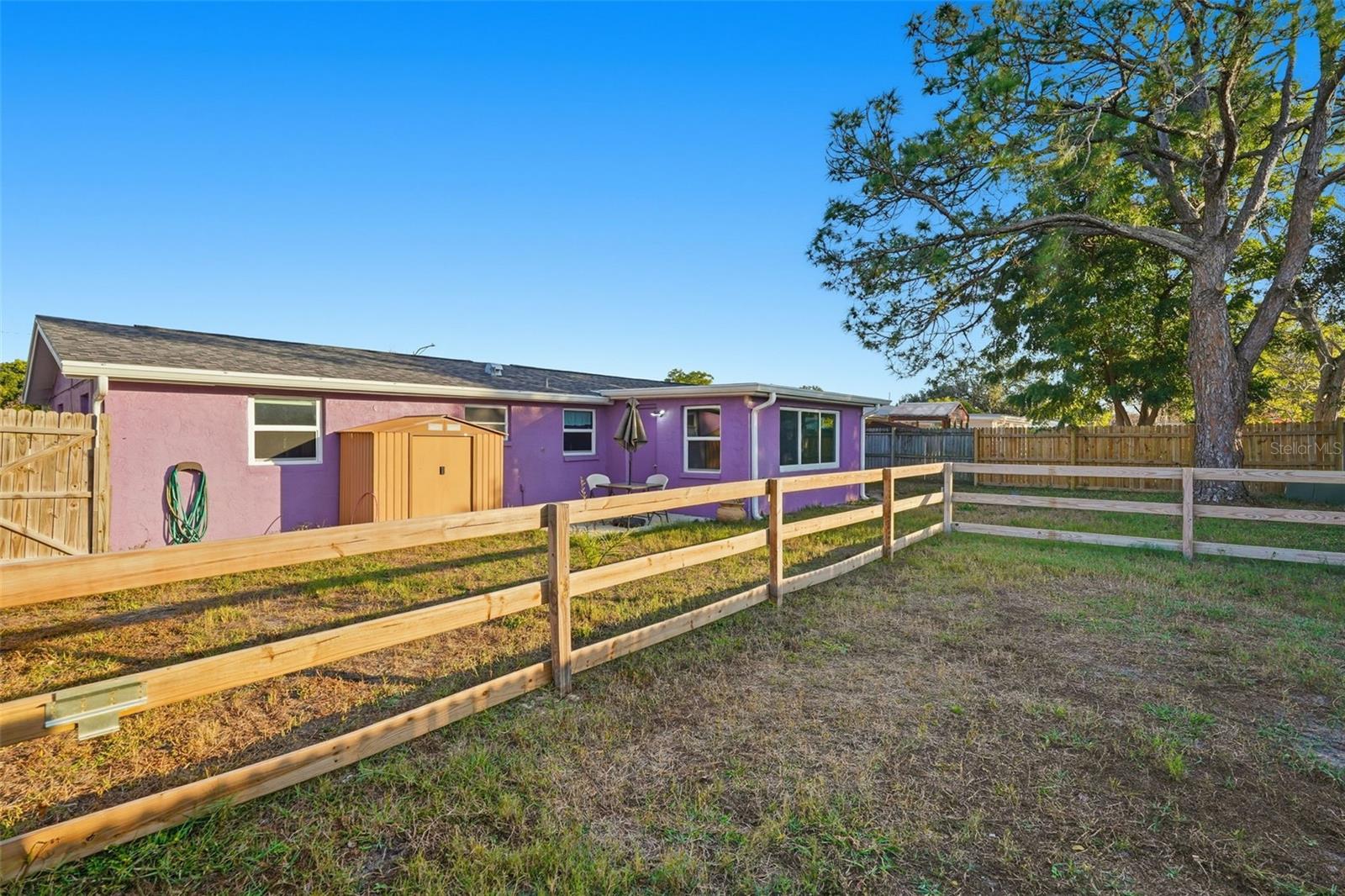 REGENCY PARK - Residential