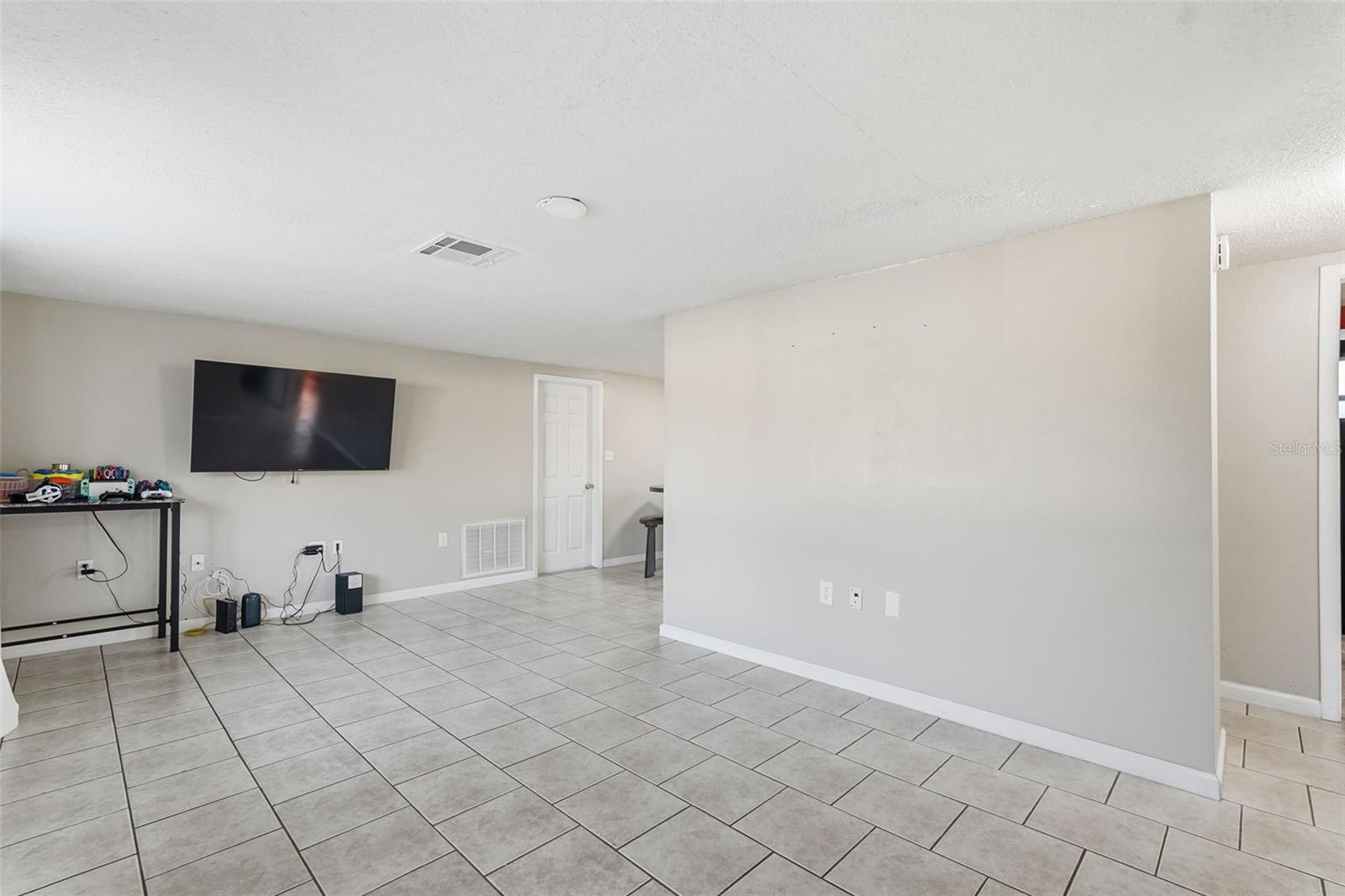 REGENCY PARK - Residential