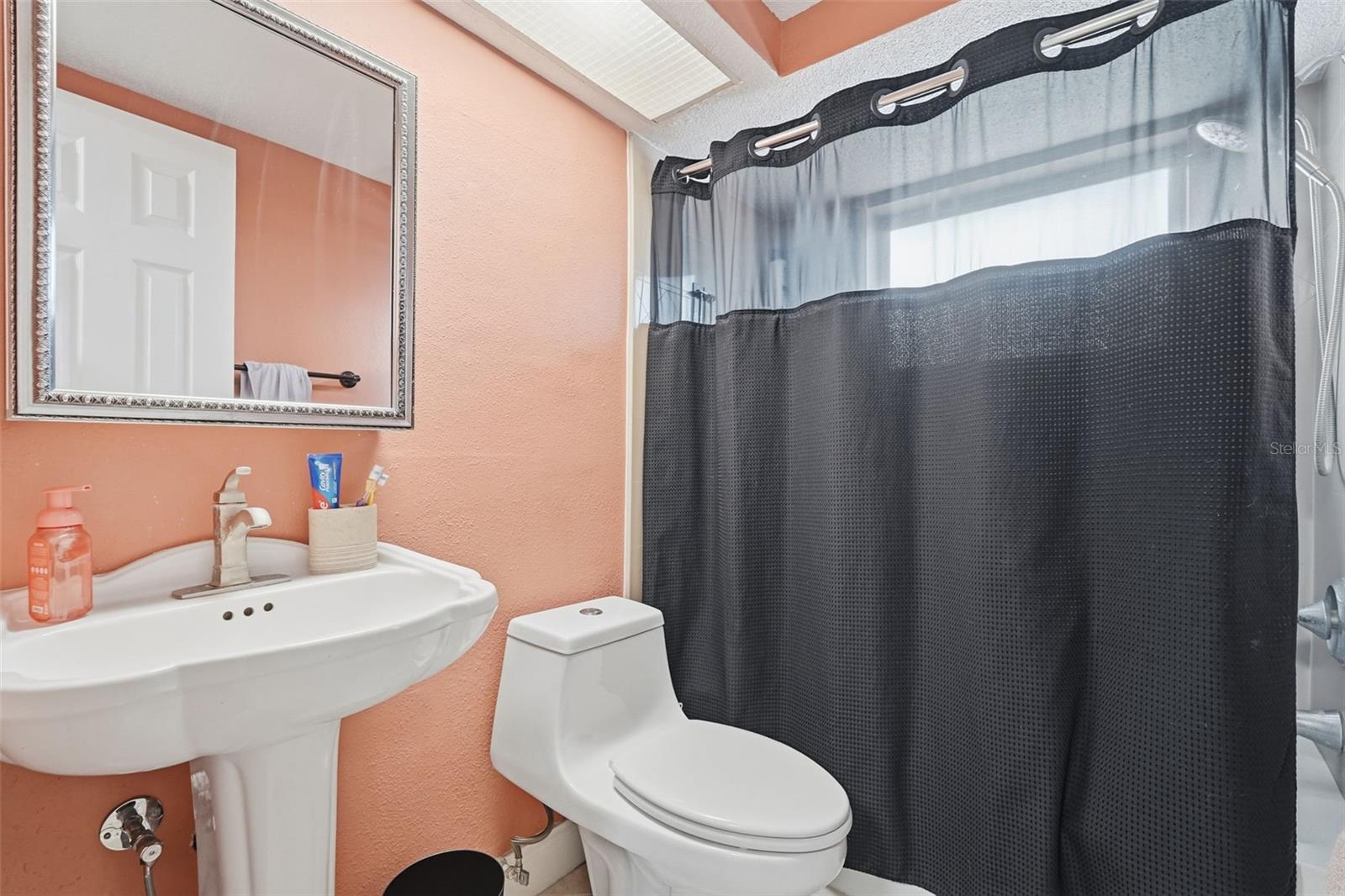 REGENCY PARK - Residential