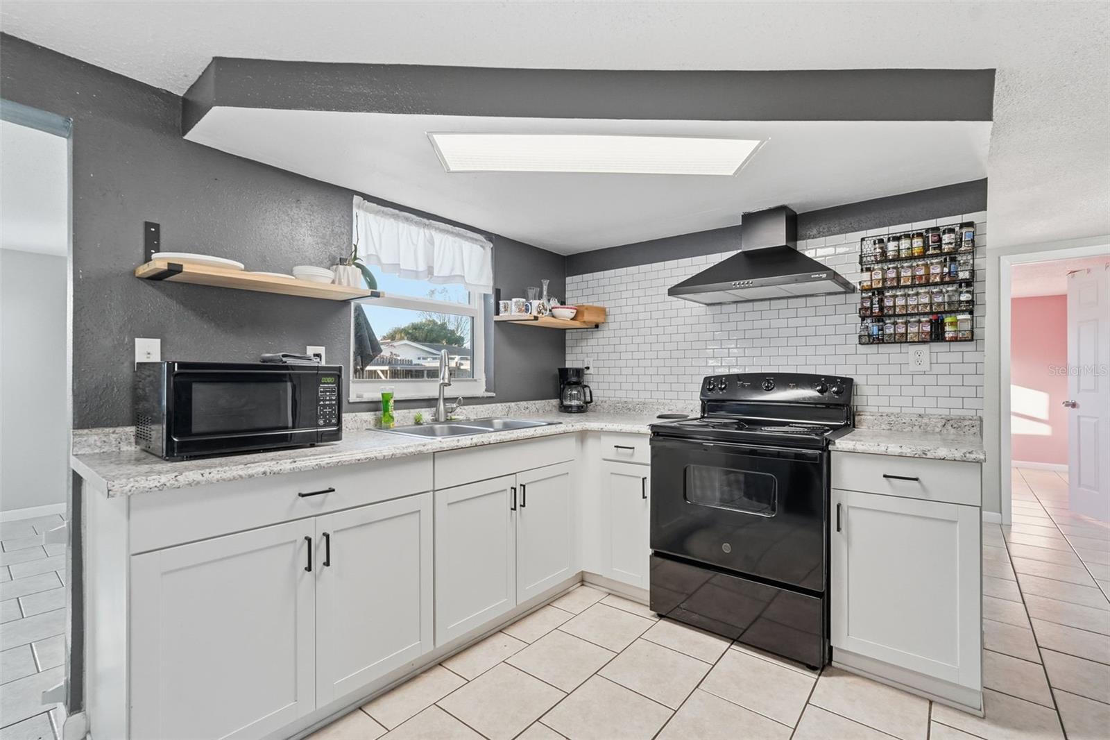 REGENCY PARK - Residential