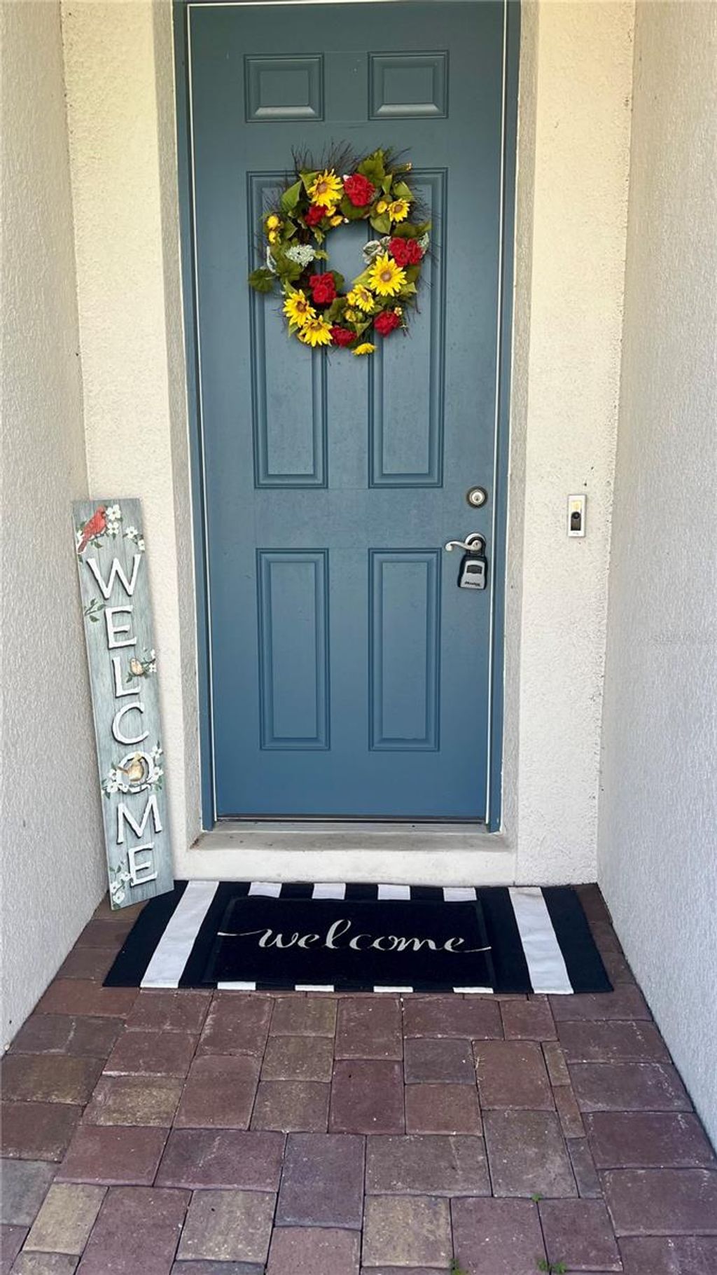 Photo of 573 Vista Villages Boulevard, Davenport, FL 33896 (MLS # TB8513536)