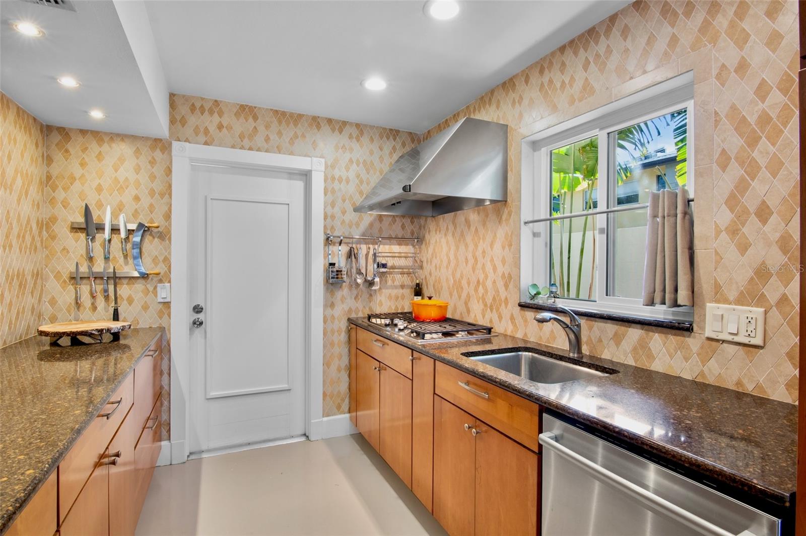 GROSVENOR PARK SUB - Residential