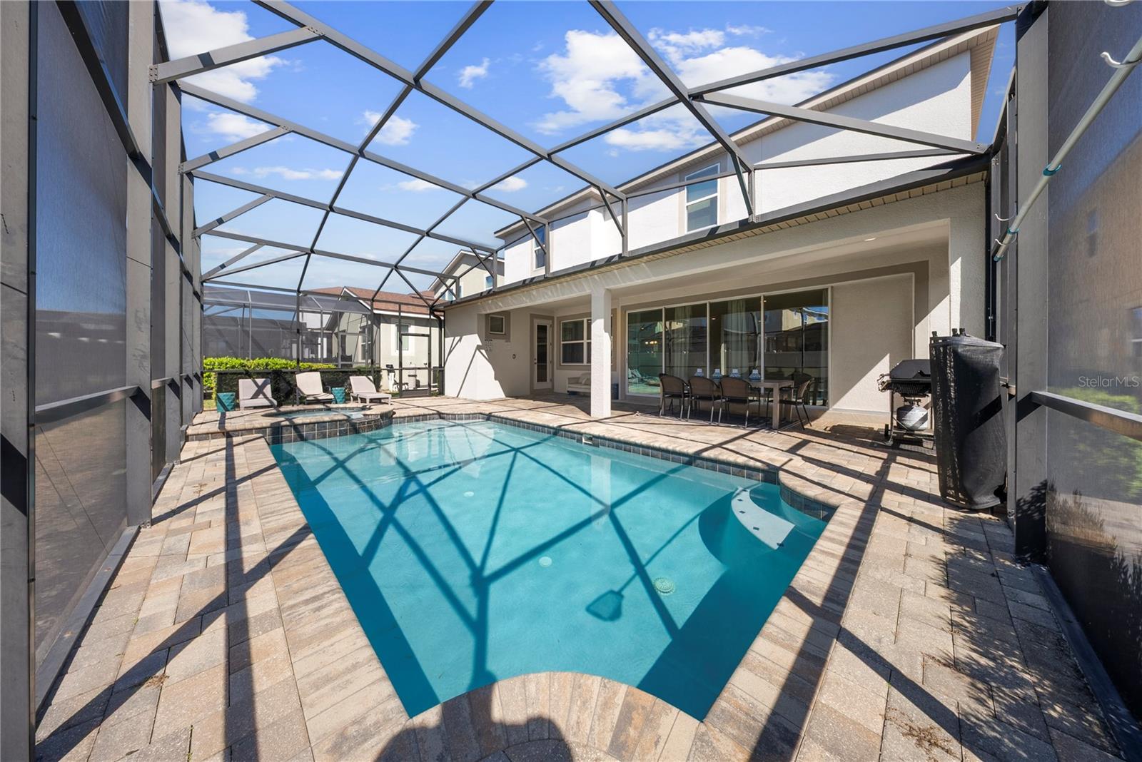 SOLARA RESORT - Residential