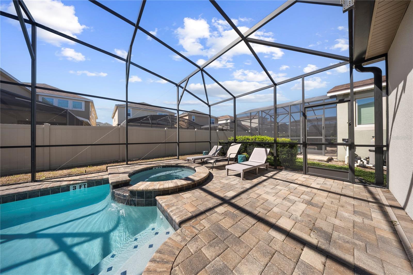 SOLARA RESORT - Residential