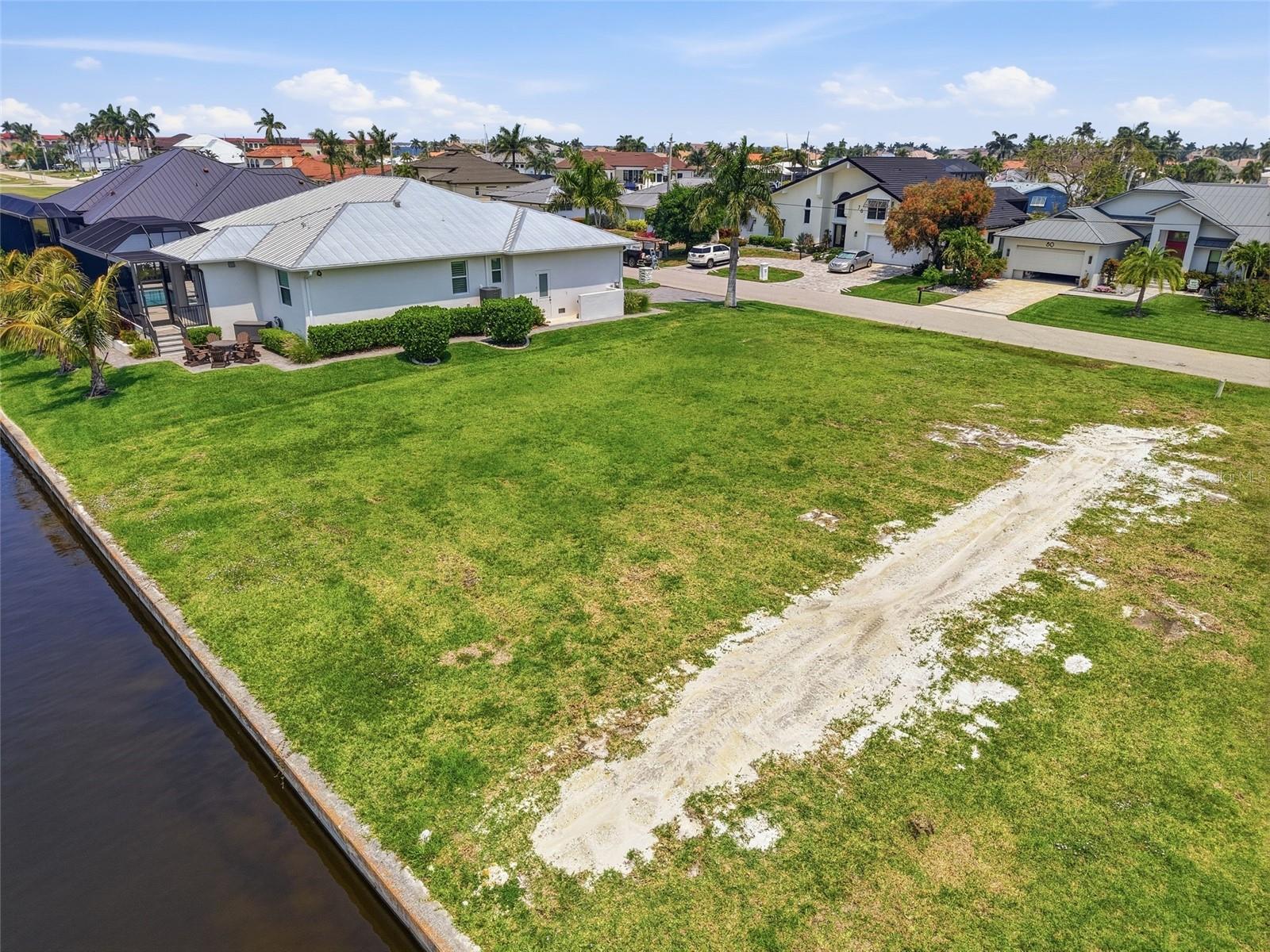 PUNTA GORDA ISLES SEC 24 - Land