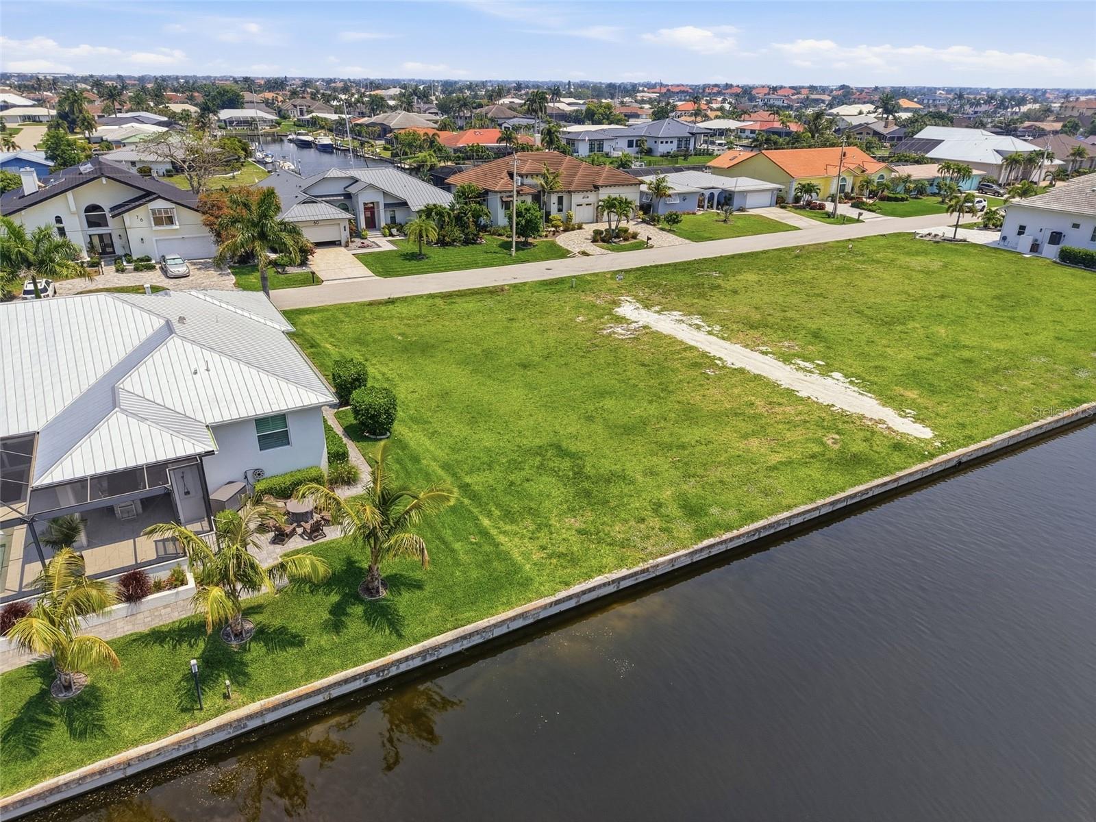 PUNTA GORDA ISLES SEC 24 - Land