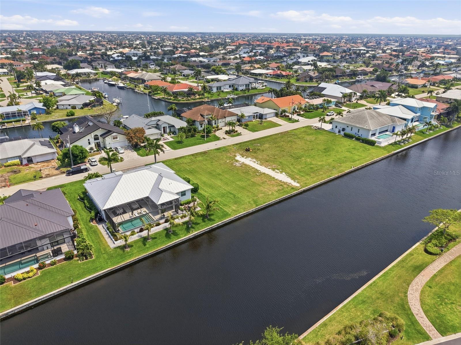 PUNTA GORDA ISLES SEC 24 - Land