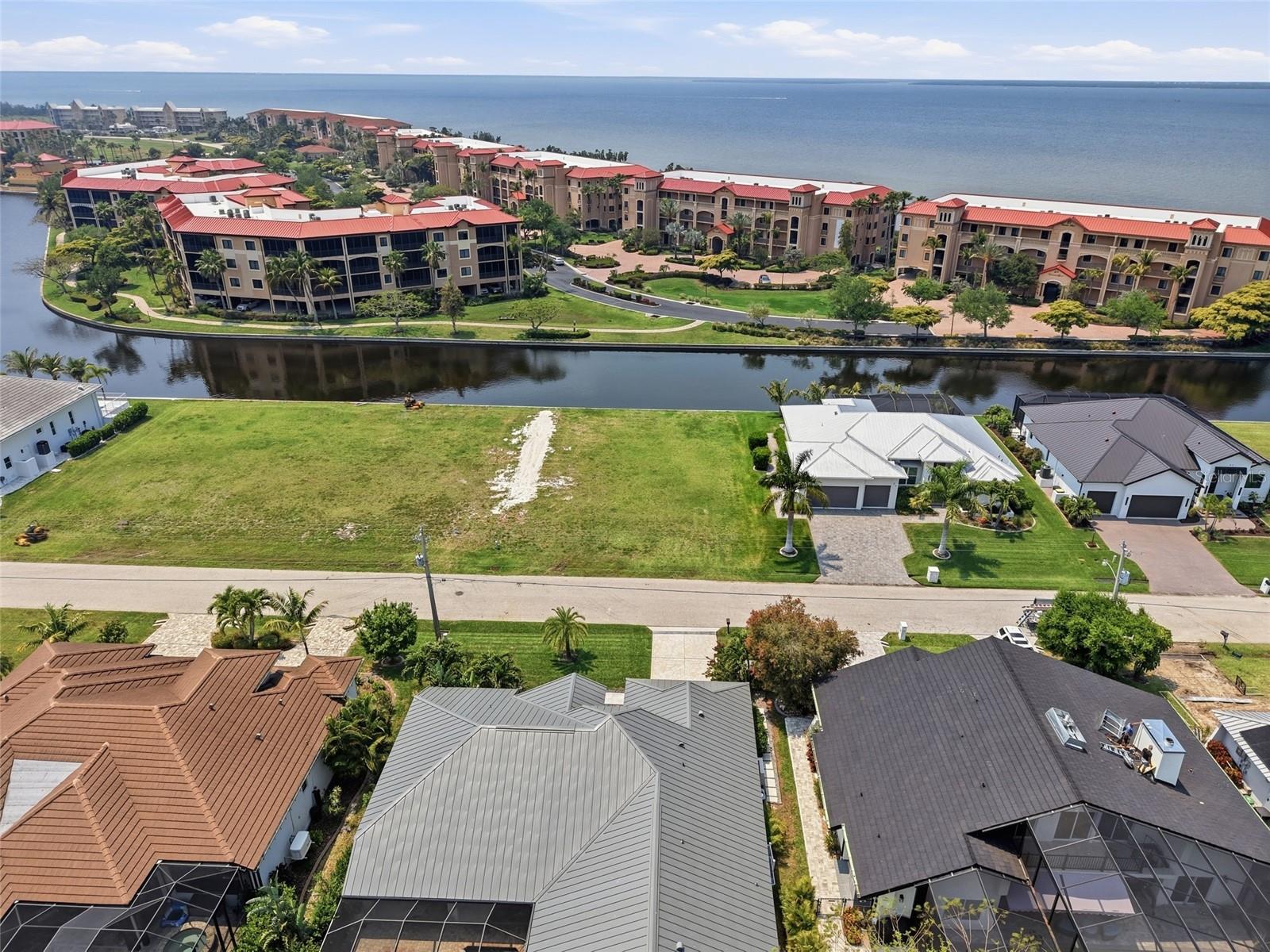 PUNTA GORDA ISLES SEC 24 - Land