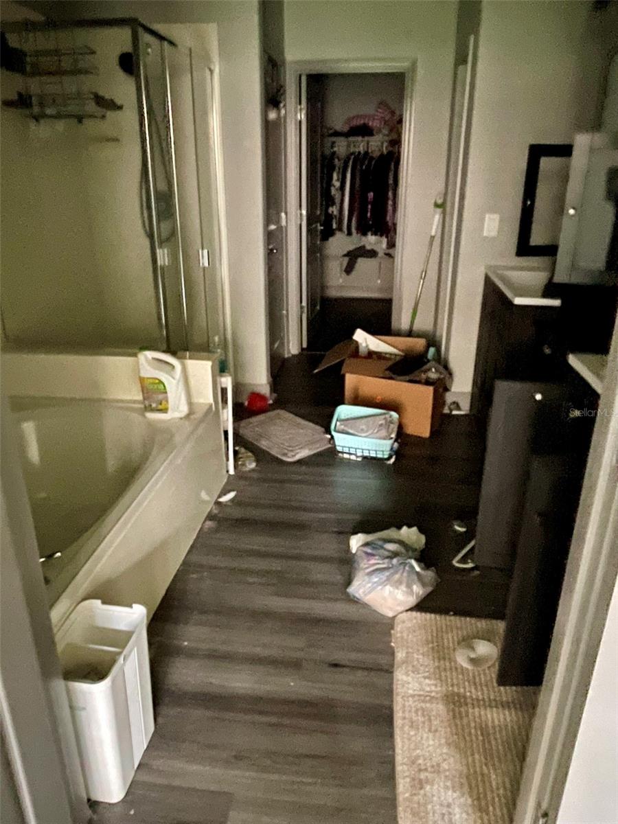 MANDALAY AT BELLA TRAE CONDO PH 13 BLDG 23 - Residential