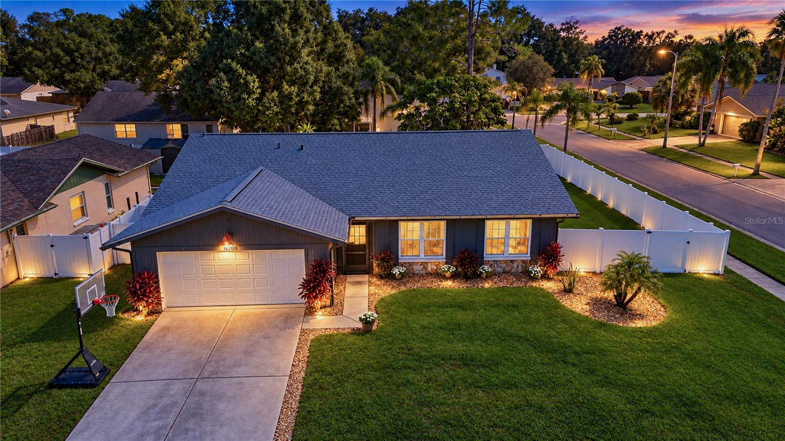 16201 PARKSIDE DRIVE
