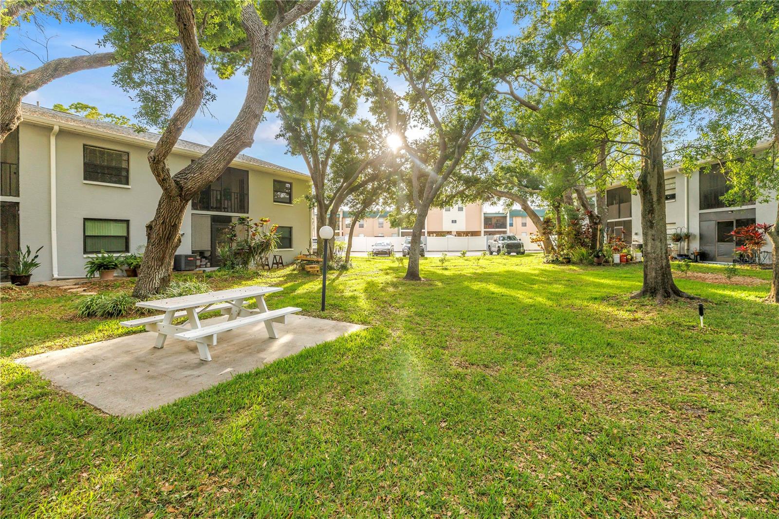 OAKS OF SEMINOLE CONDO - Residential