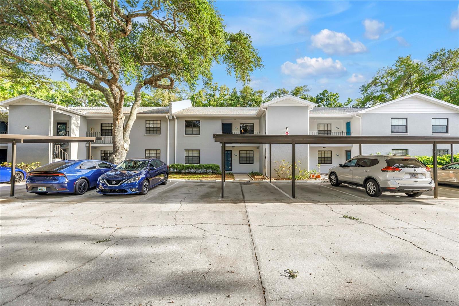 OAKS OF SEMINOLE CONDO - Residential