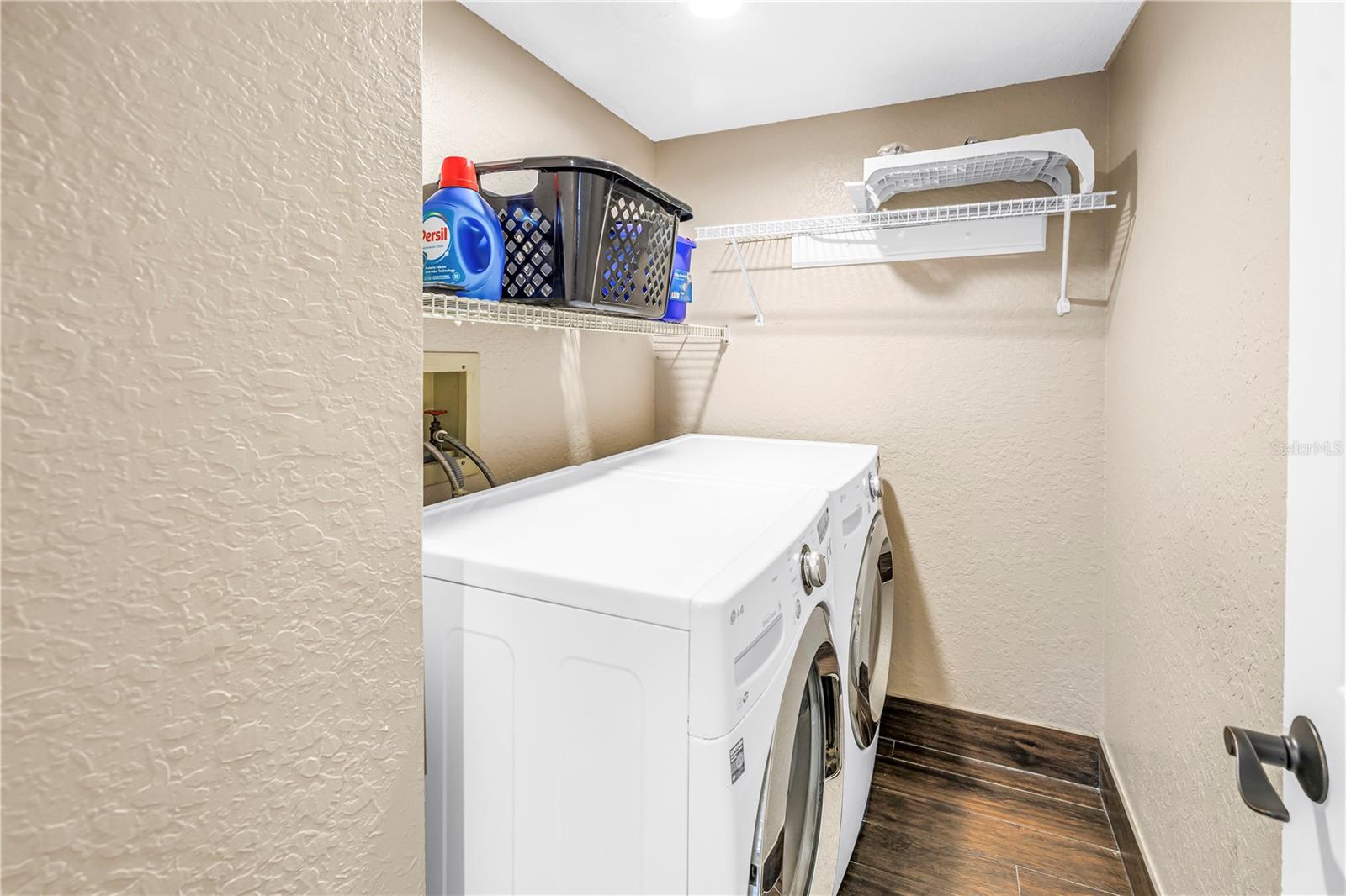 OAKS OF SEMINOLE CONDO - Residential
