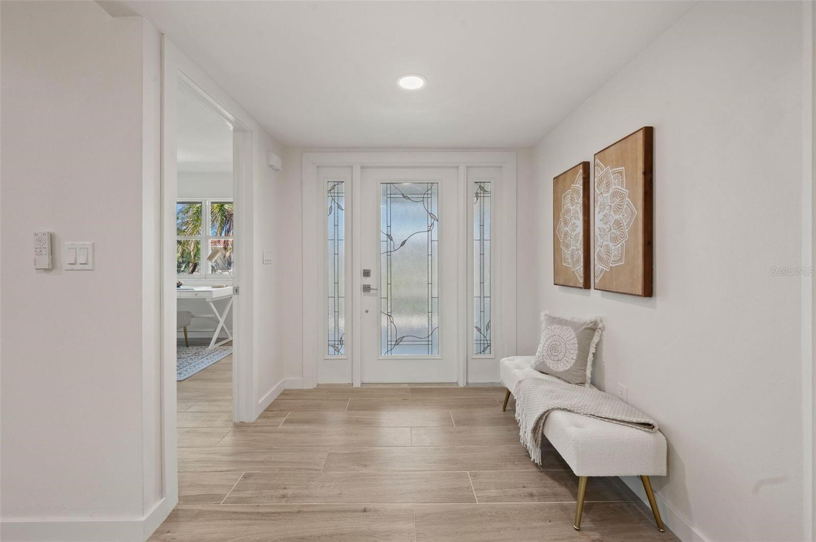 210 DIVINCI DRIVE