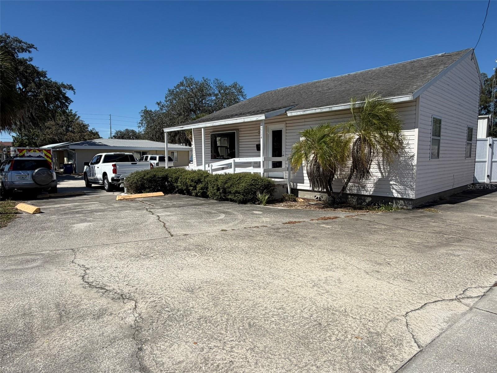 KENILWORTH PARK - Commercial Sale