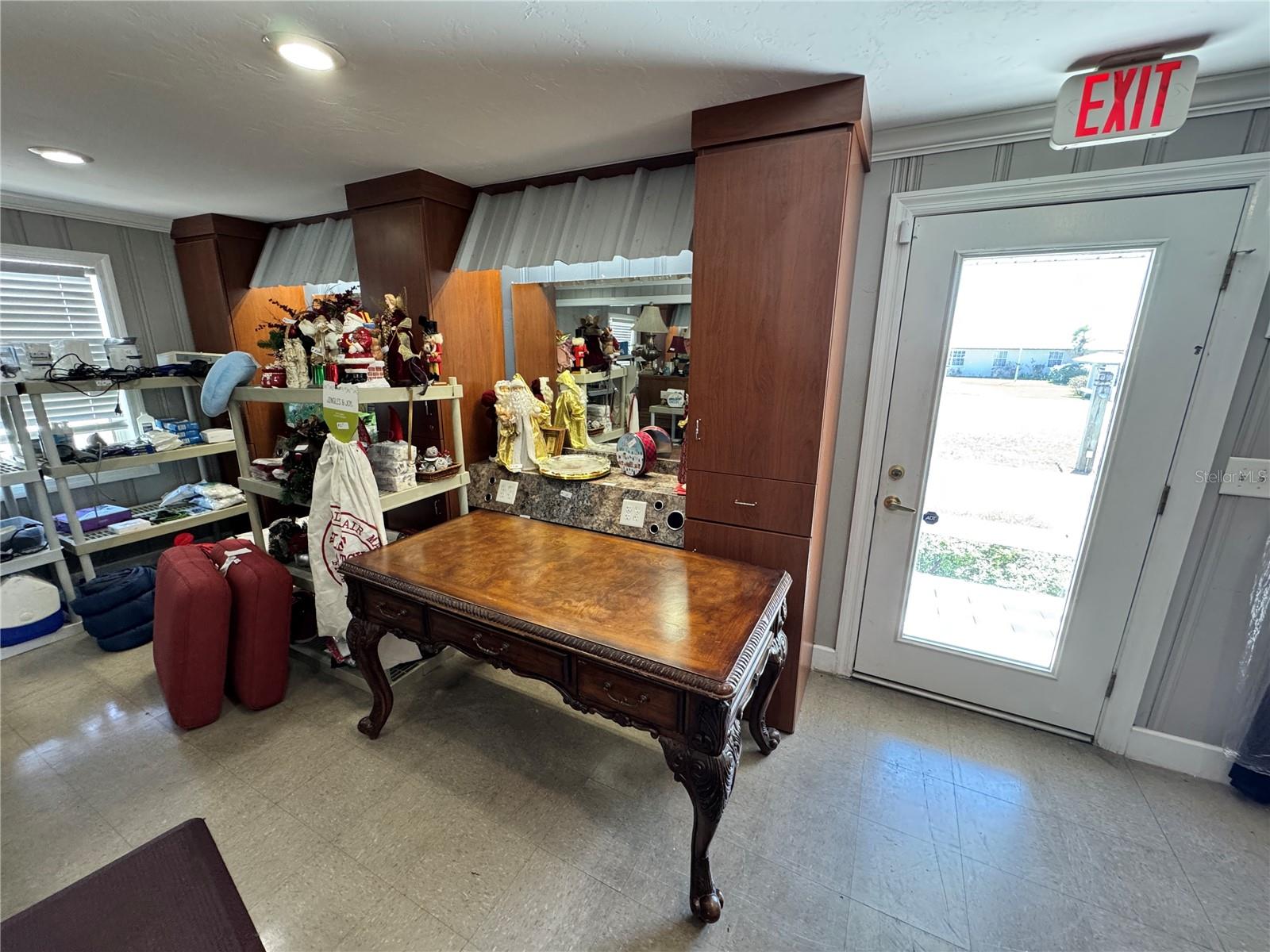 KENILWORTH PARK - Commercial Sale