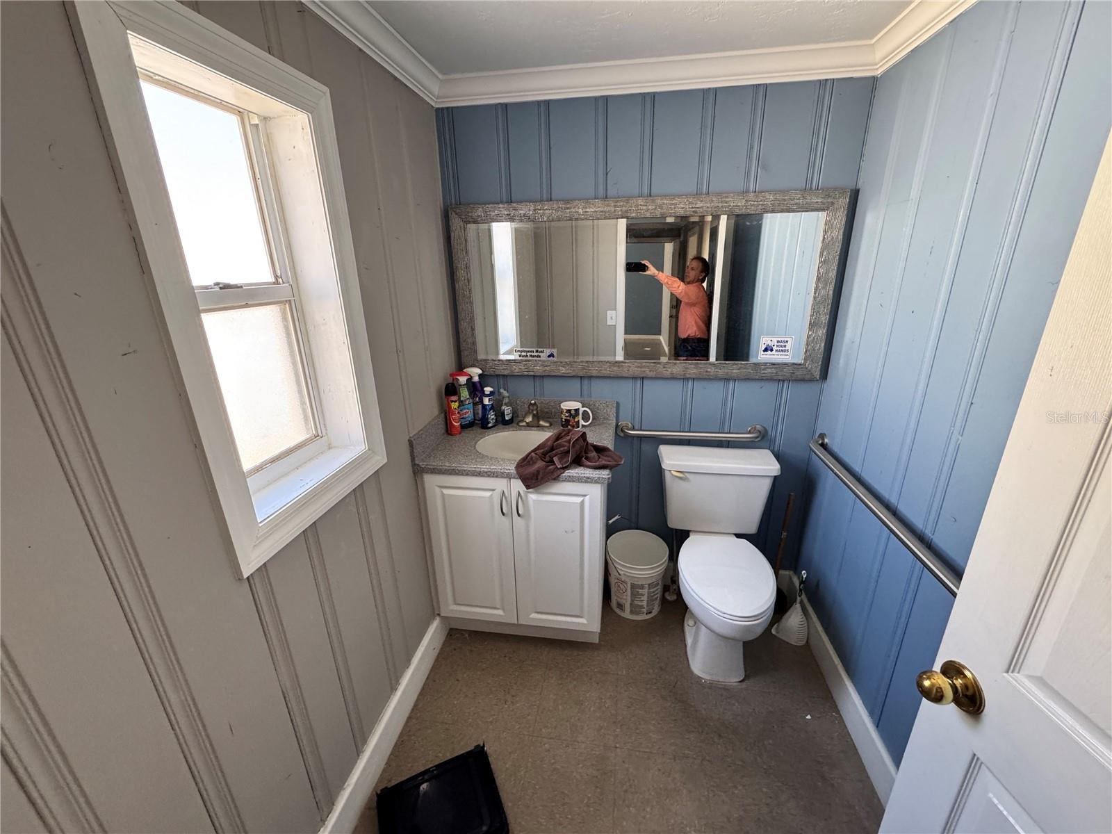 KENILWORTH PARK - Commercial Sale