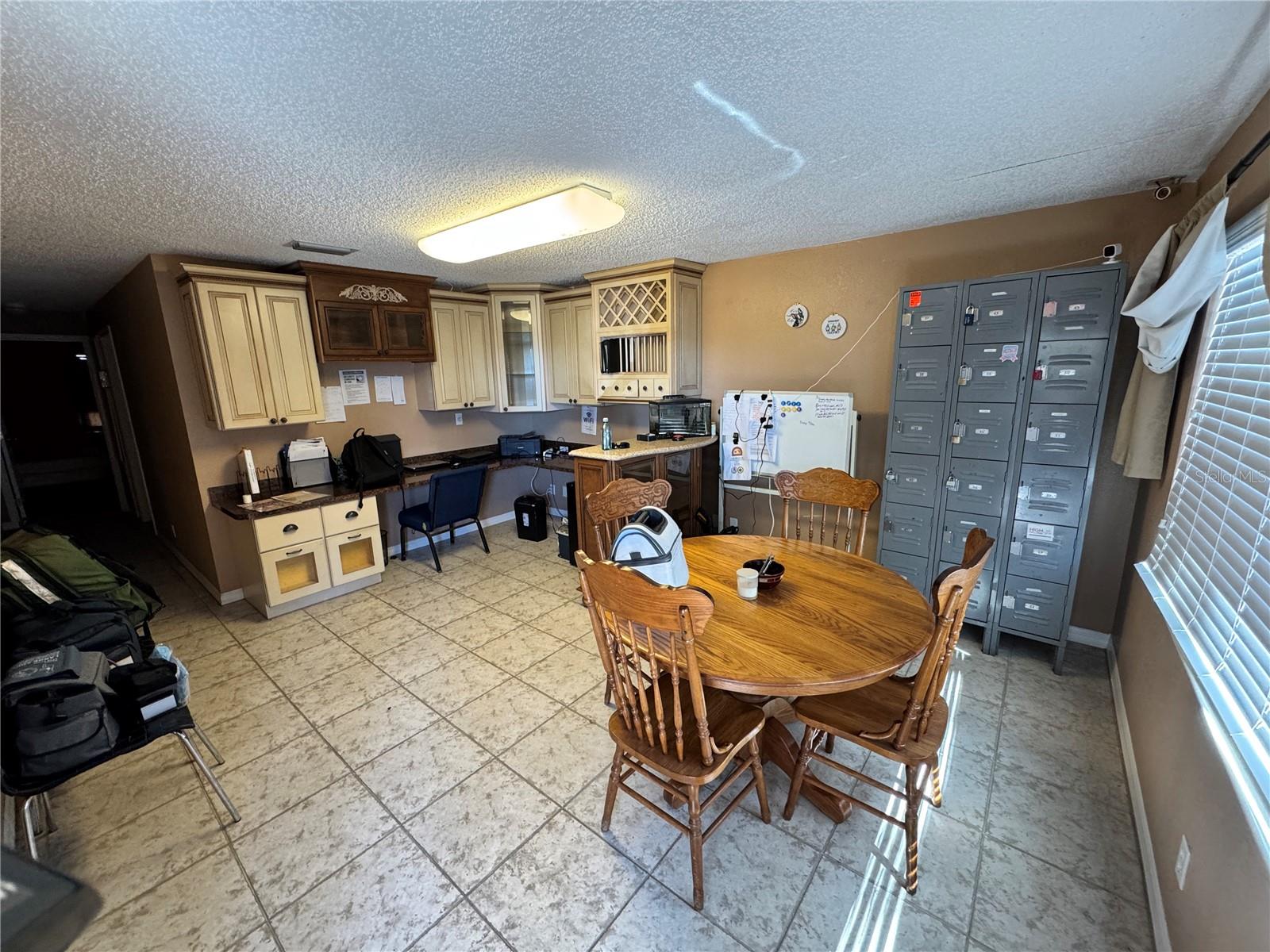 KENILWORTH PARK - Commercial Sale