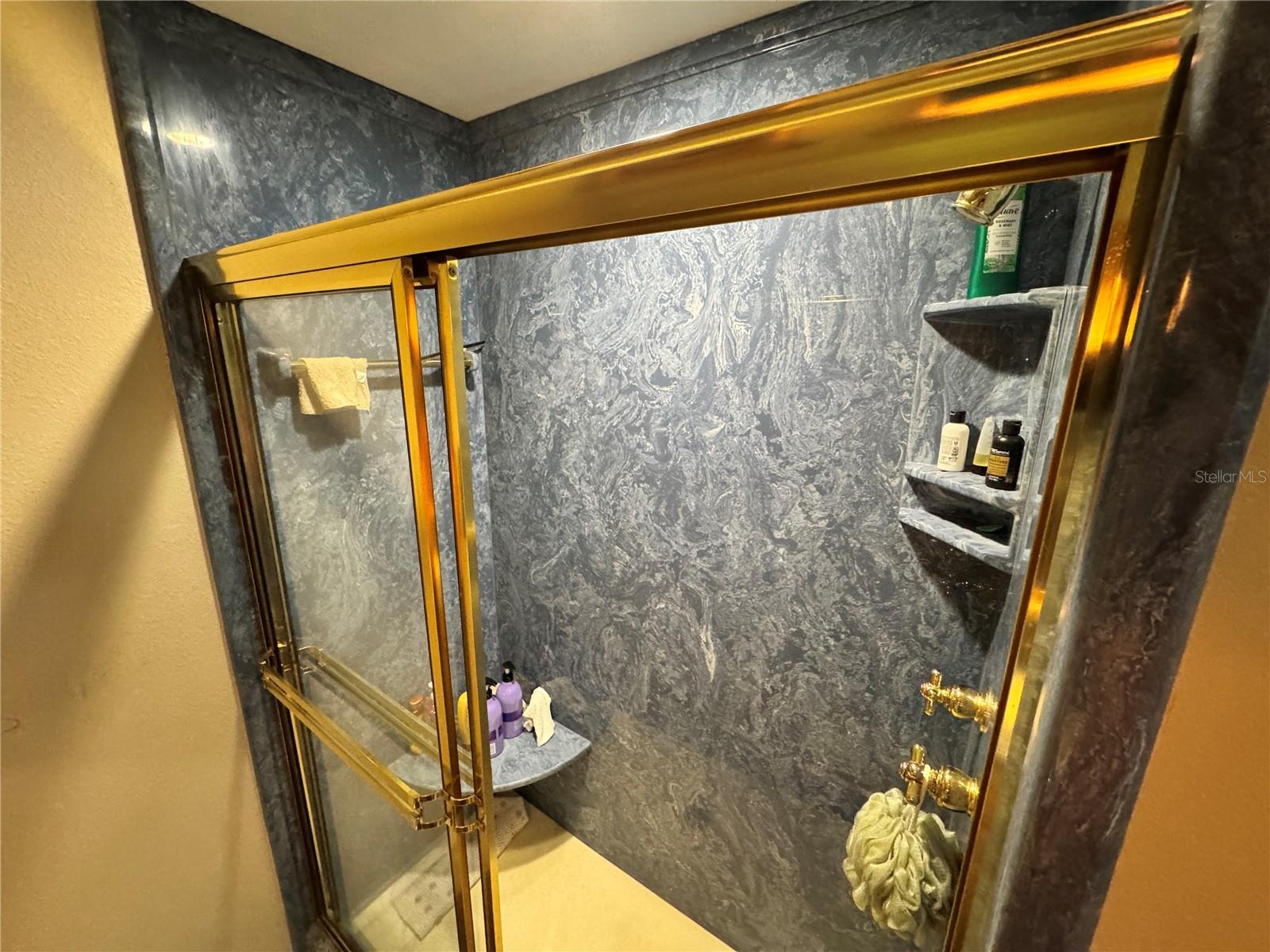 KENILWORTH PARK - Commercial Sale