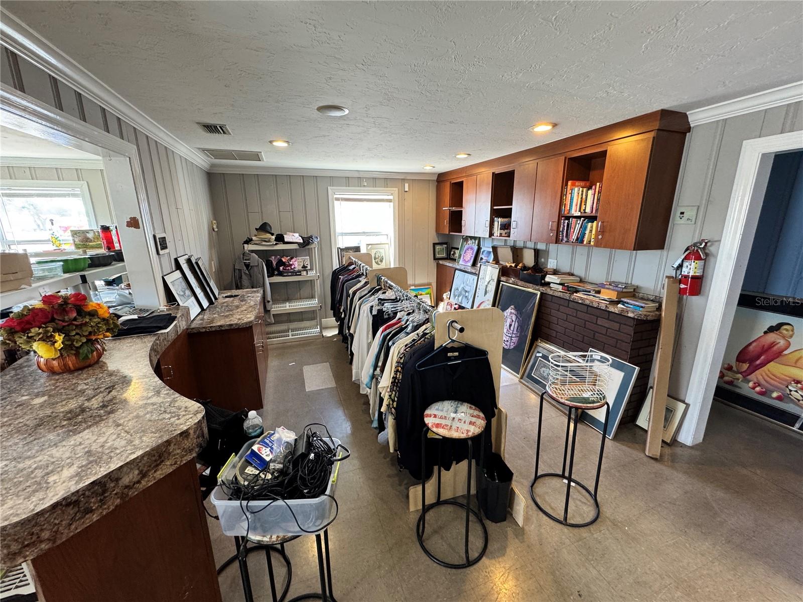 KENILWORTH PARK - Commercial Sale