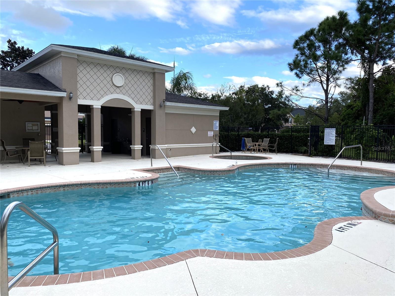 BRADFORD MANOR TWNHSES - Residential Lease