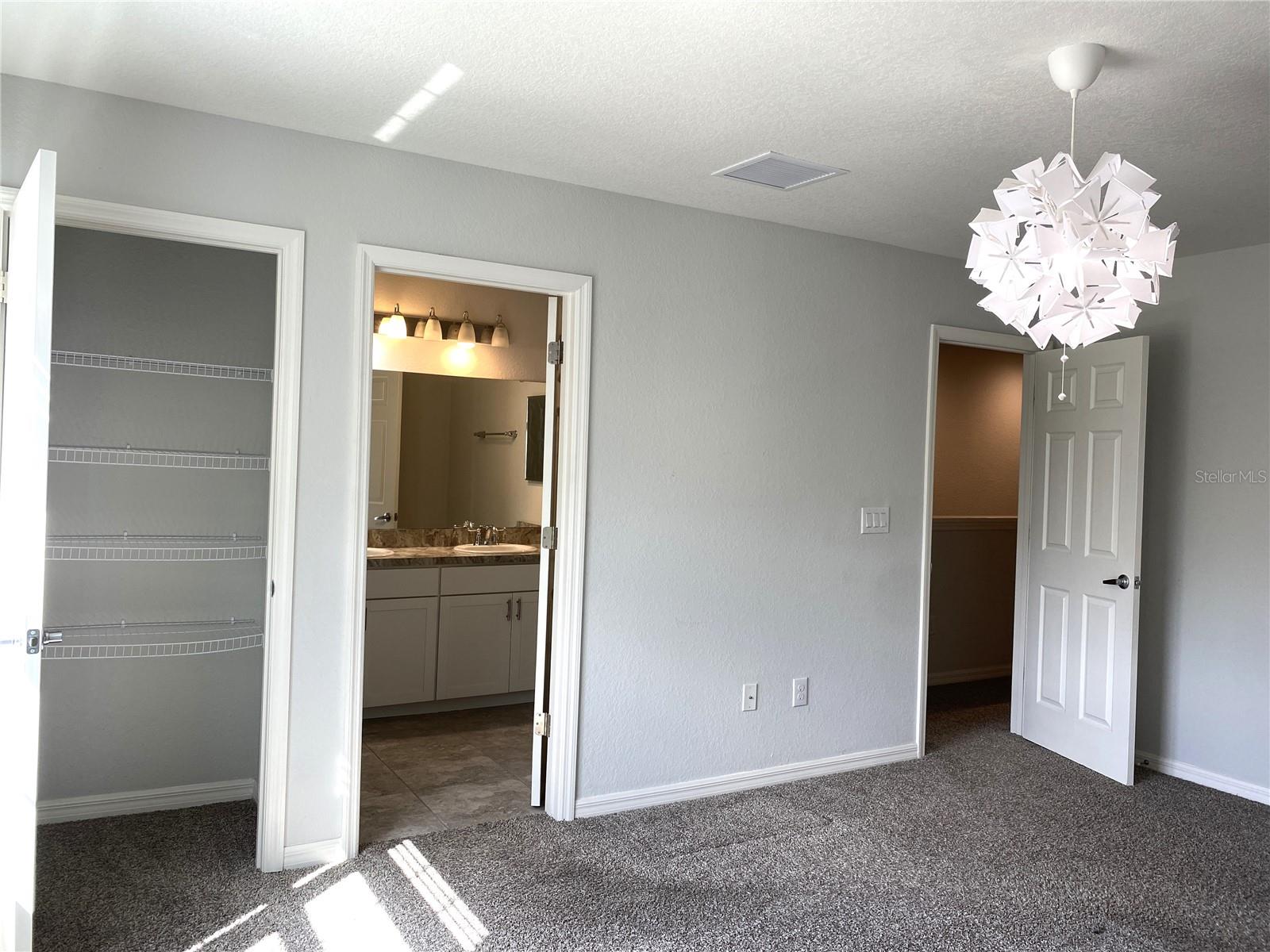 BRADFORD MANOR TWNHSES - Residential Lease