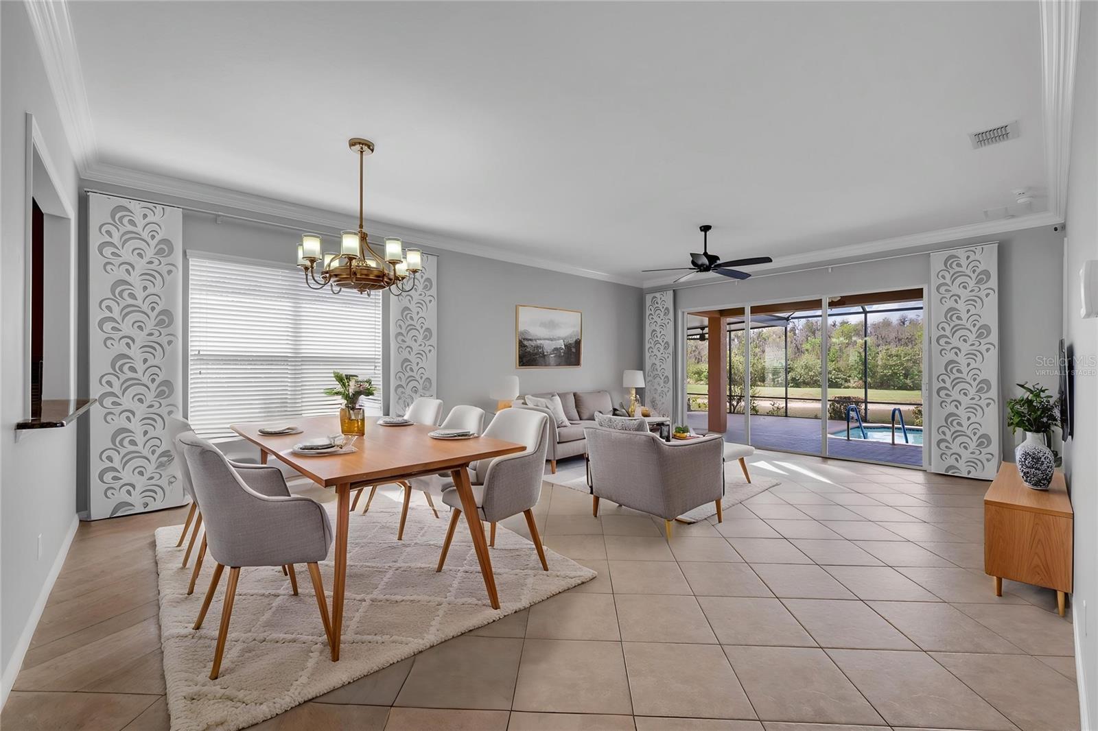 VALENCIA LAKES - Residential