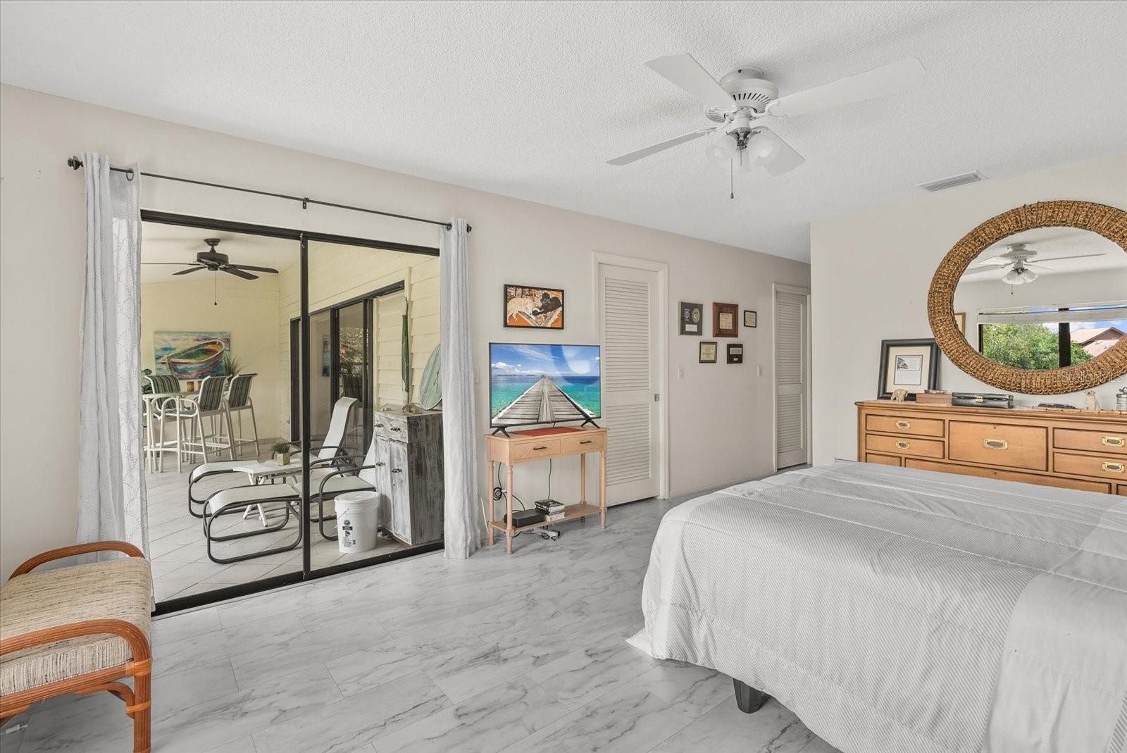 LAKESHORE VILLAGE - Residential