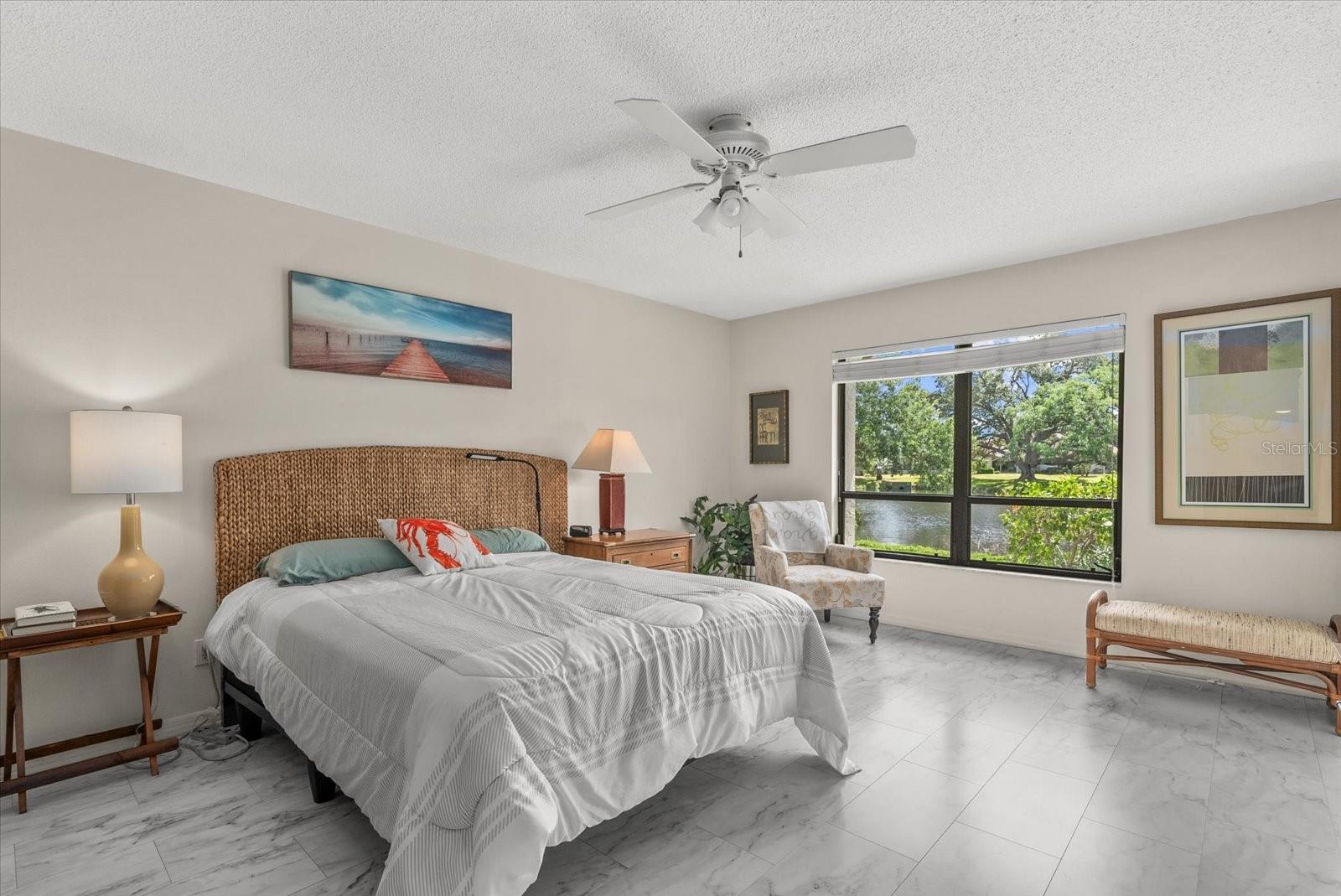 LAKESHORE VILLAGE - Residential