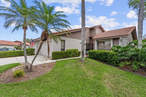Photo of 3862 Wilshire Circle W #107, Sarasota, FL 34238 (MLS # A4688140)