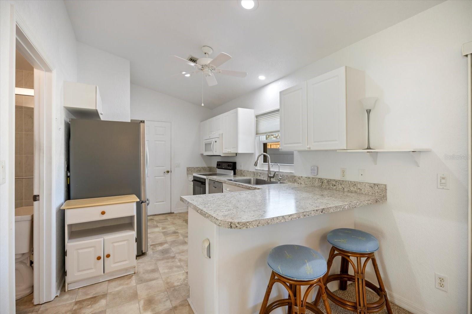 SOUTH VENICE - Residential