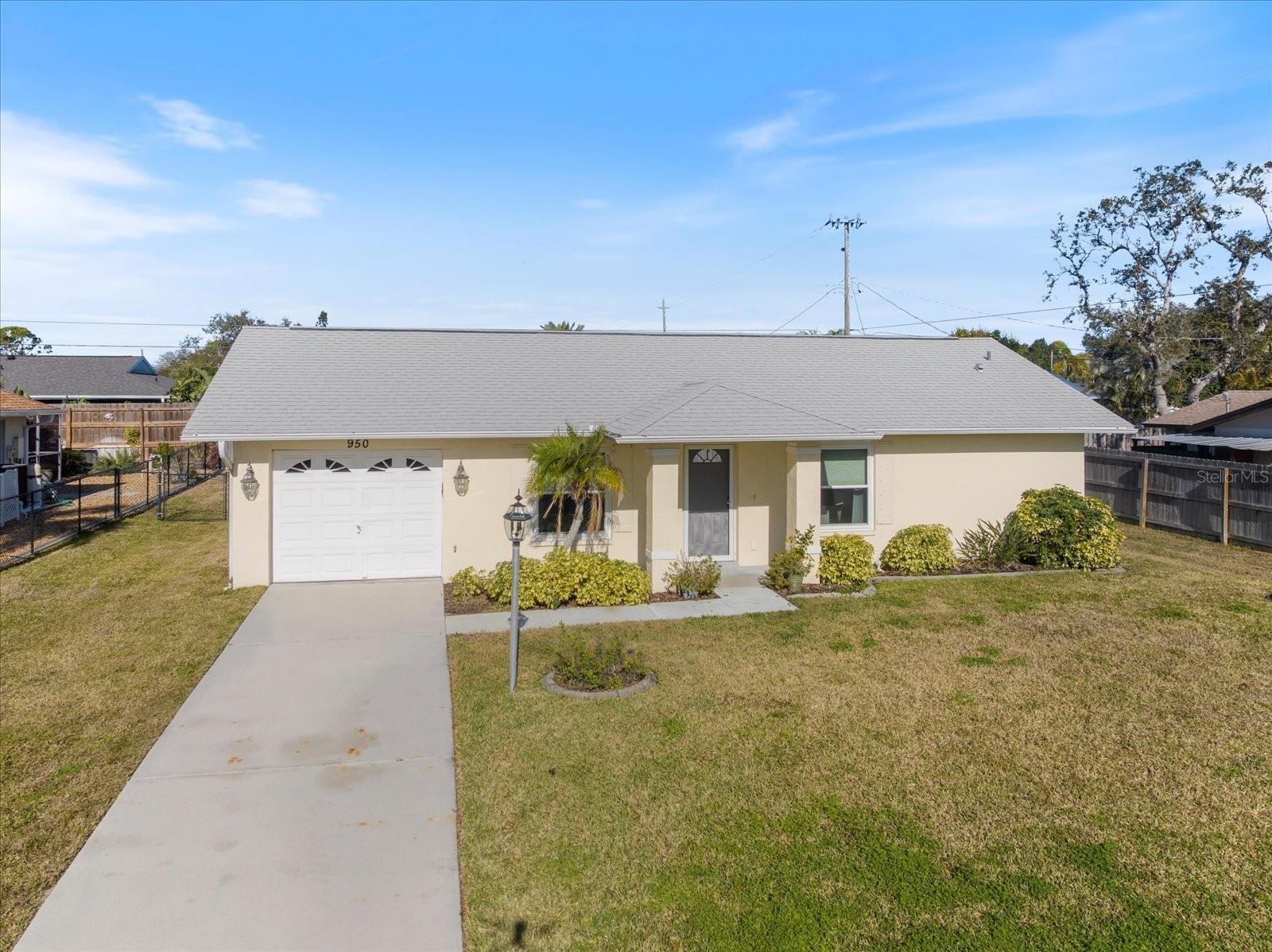 SOUTH VENICE - Residential