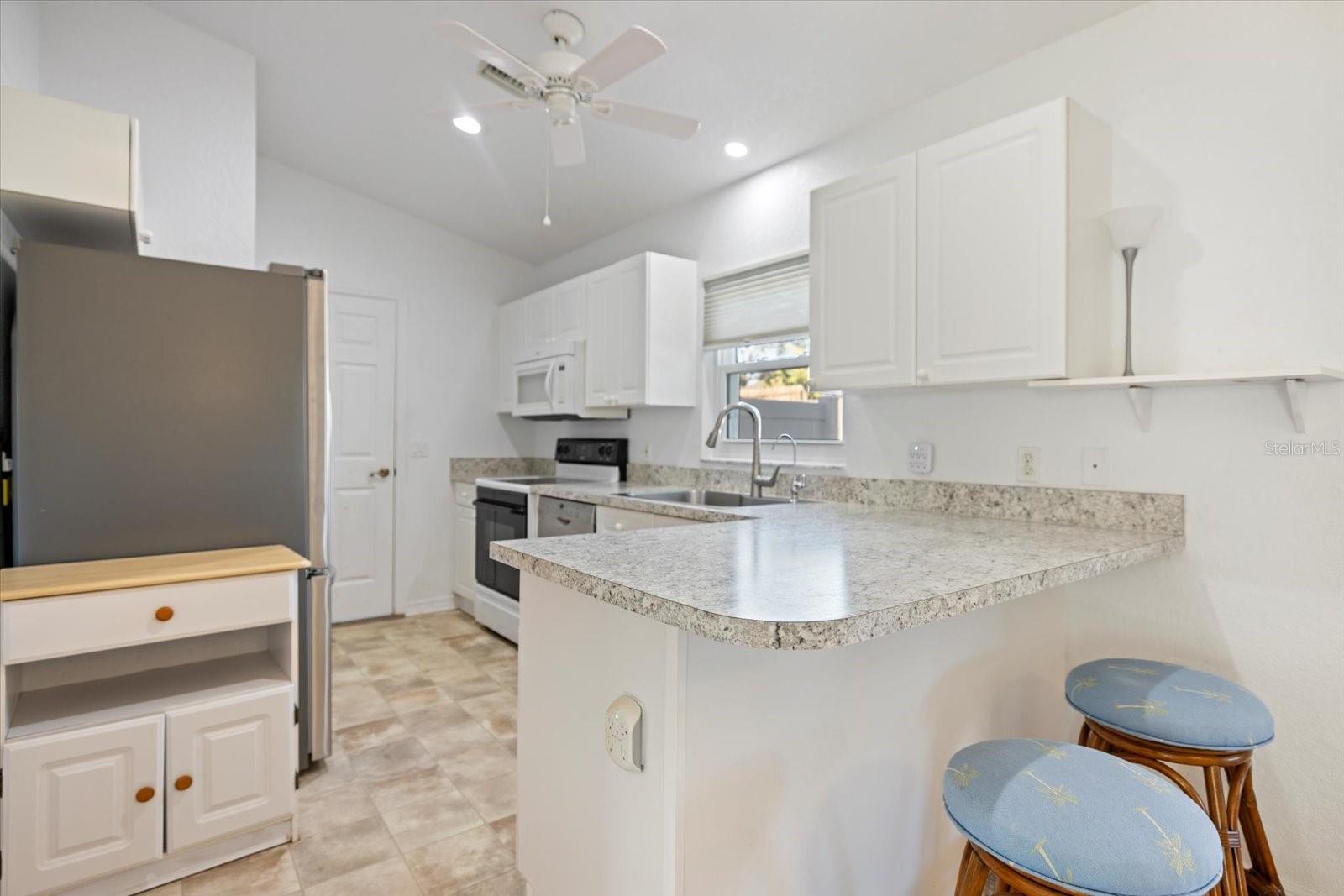 SOUTH VENICE - Residential