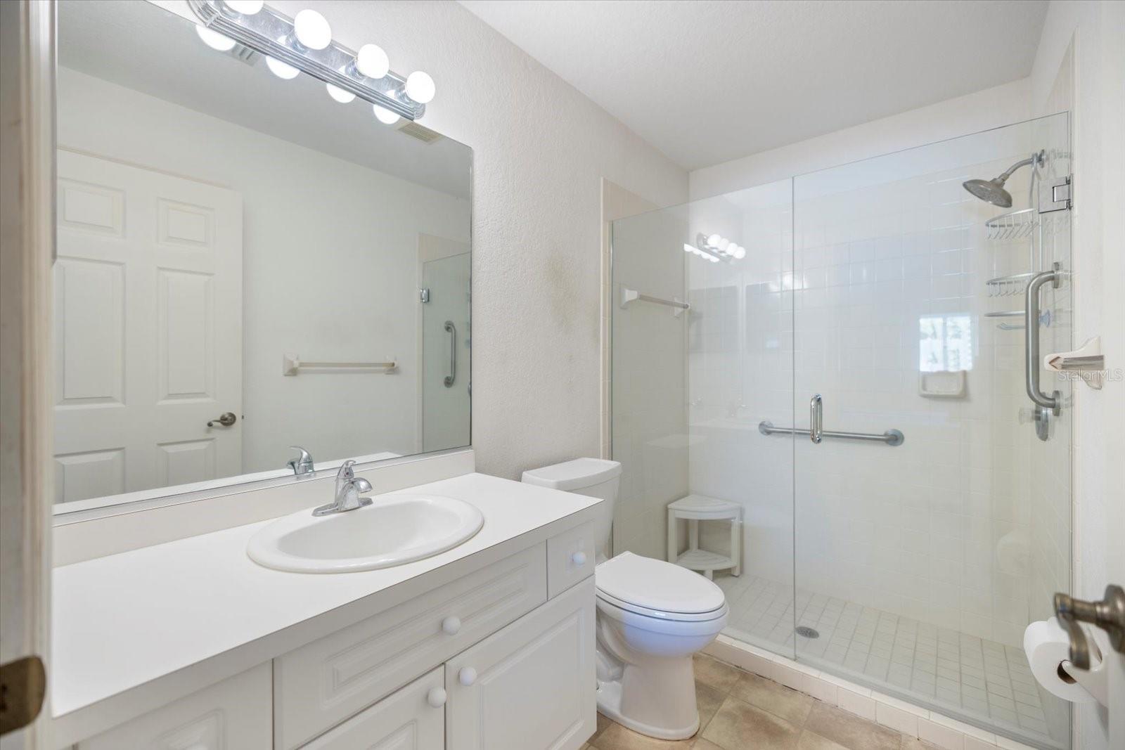 SOUTH VENICE - Residential