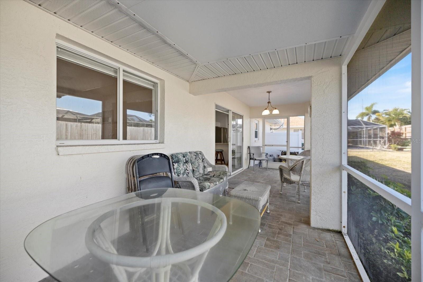 SOUTH VENICE - Residential