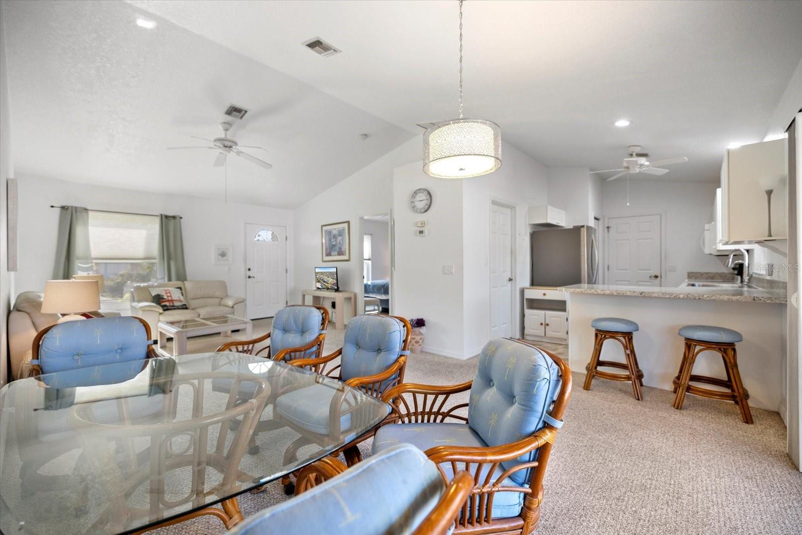 SOUTH VENICE - Residential