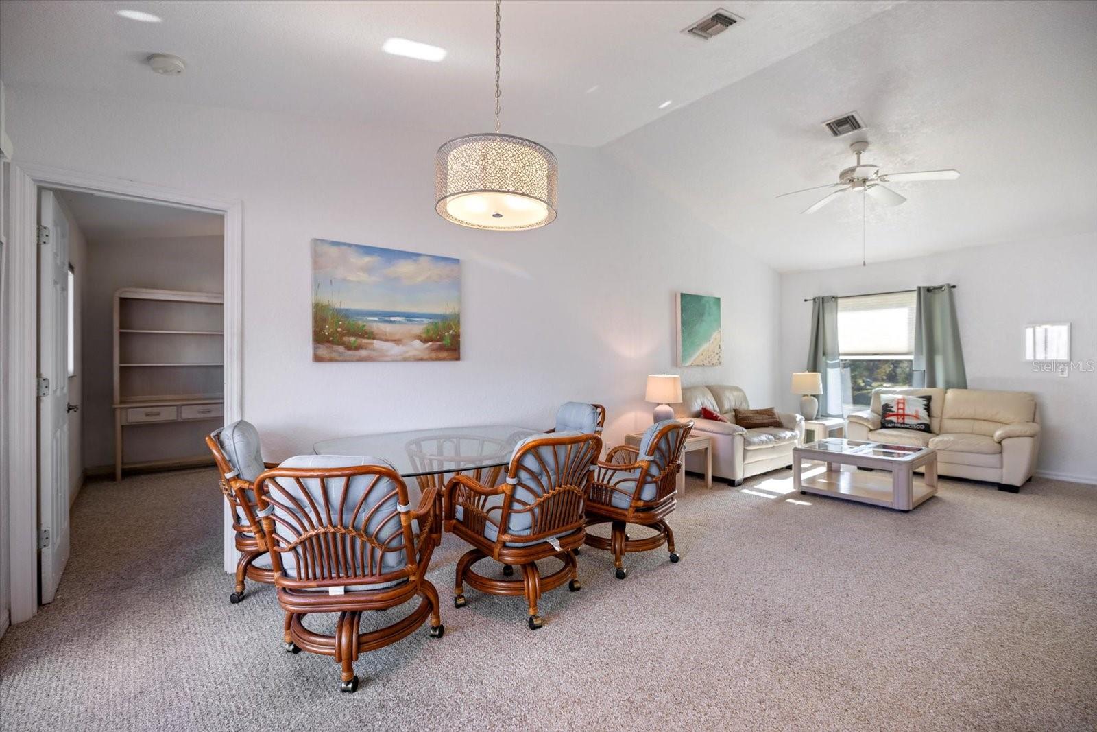 SOUTH VENICE - Residential