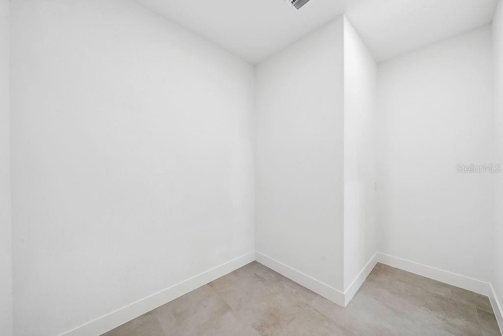 ROLLING HILLS UN 05 - Residential