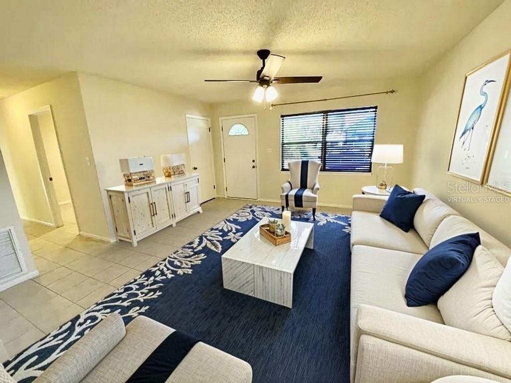 Photo of 607 Ridge Place, Tavares, FL 32778 (MLS # G5104611)