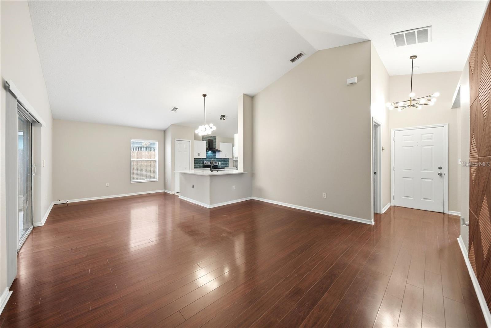 BRIDGEWATER CROSSING PHASE 01 - Residential