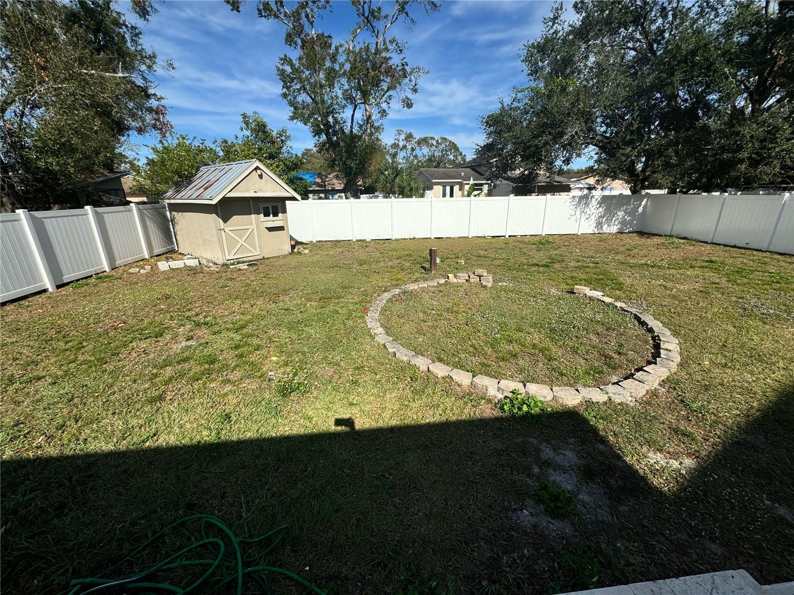 TWELVE OAKS VILLAGE UNIT 3 - Residential Lease