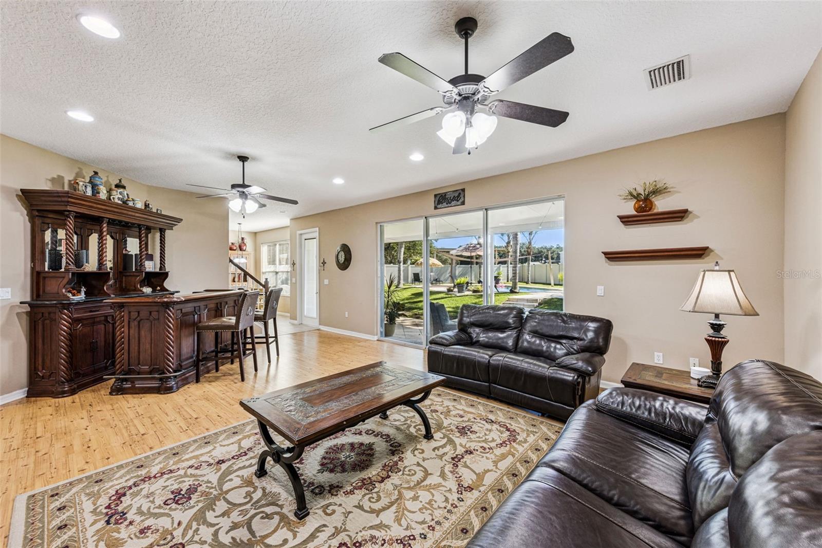 MISTY OAKS - Residential