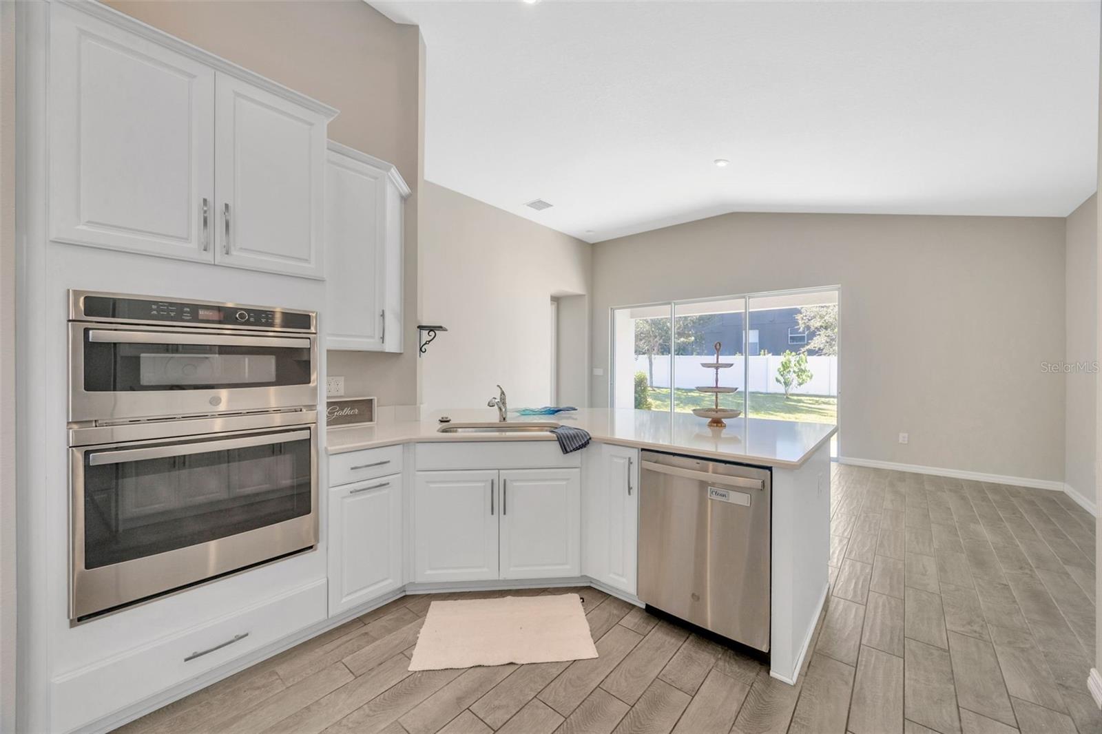 CHAPEL CHASE - Residential