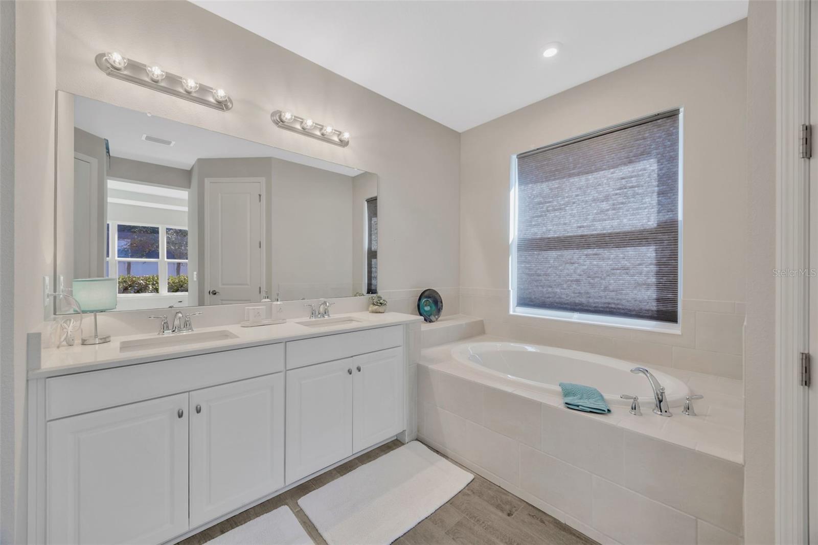 CHAPEL CHASE - Residential