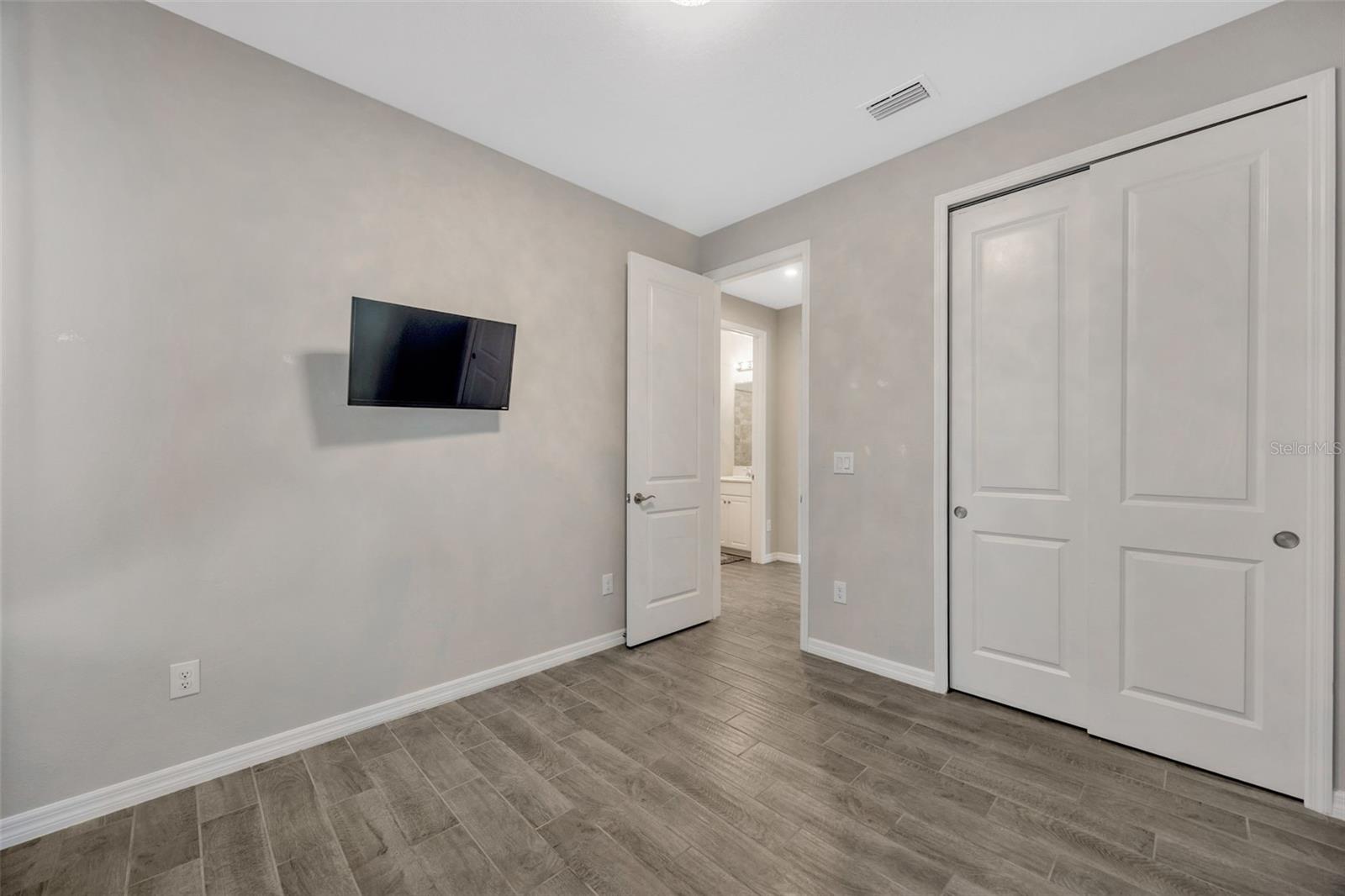 CHAPEL CHASE - Residential