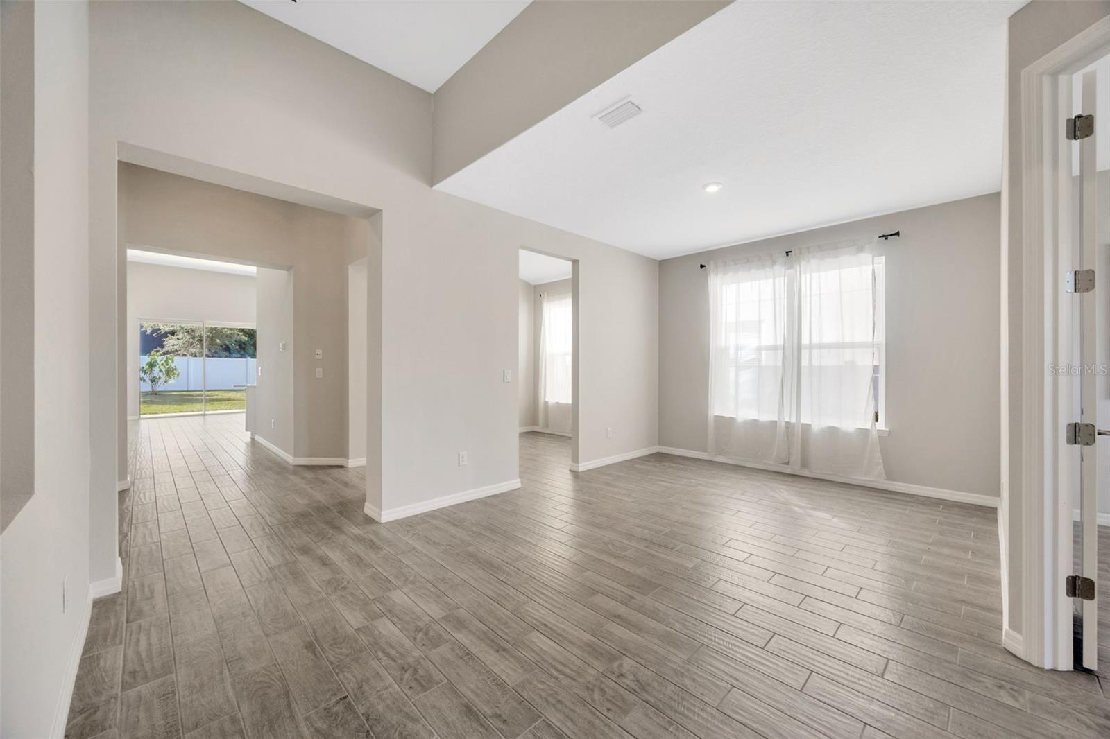 CHAPEL CHASE - Residential