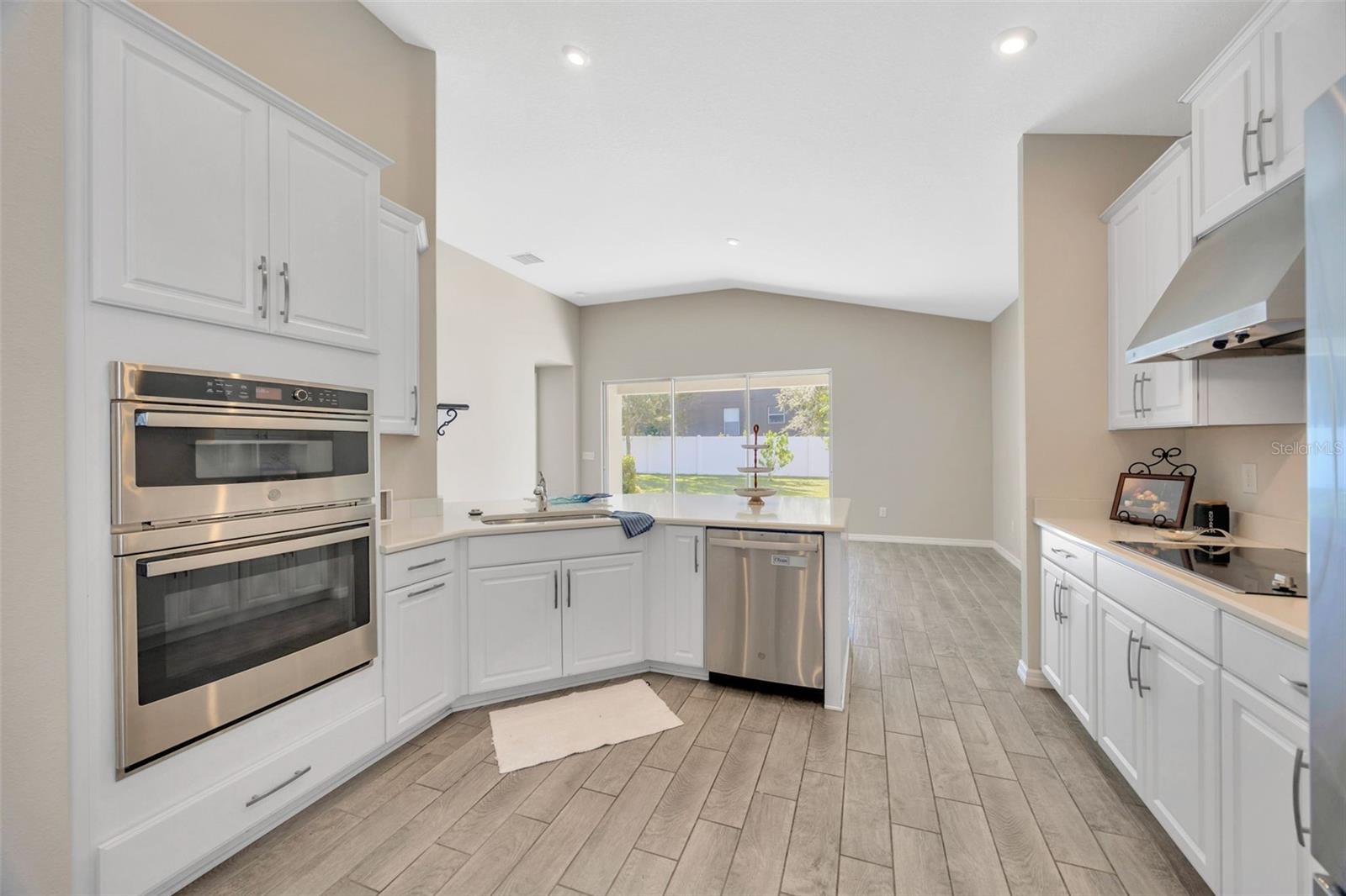 CHAPEL CHASE - Residential