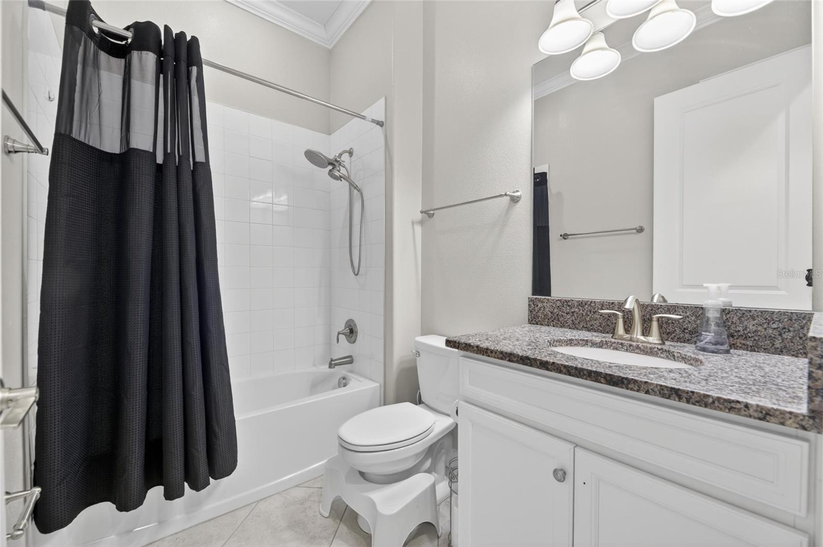 MEADOW POINTE IV - Residential