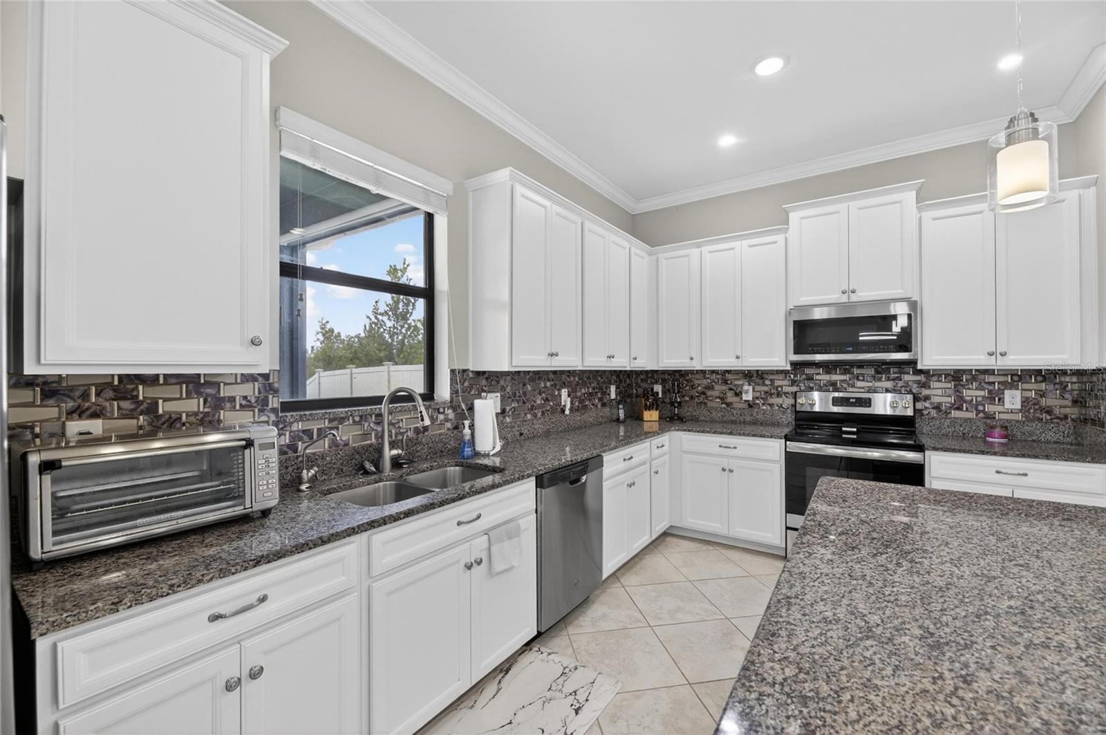 MEADOW POINTE IV - Residential