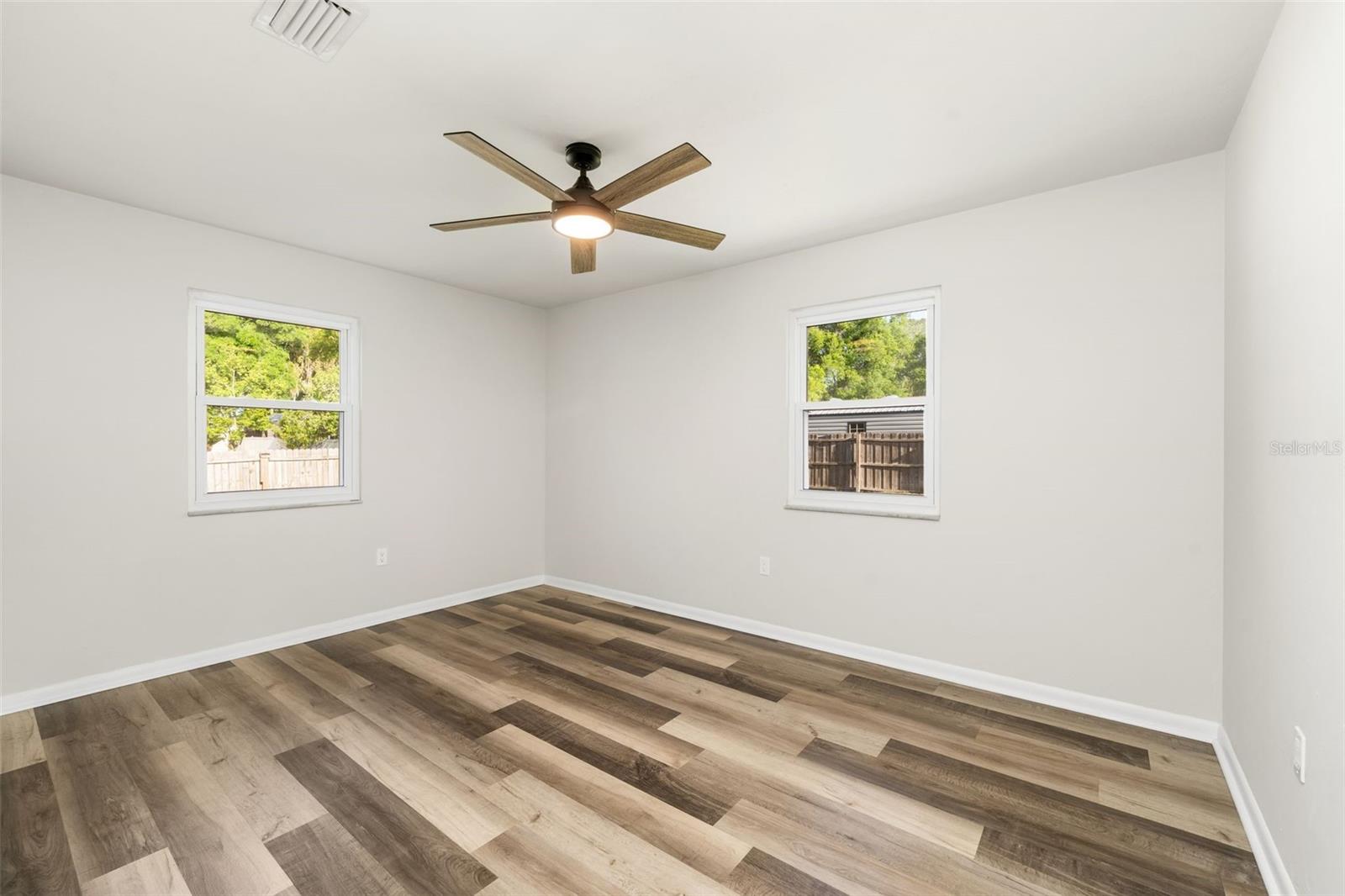 REPLAT SYLVANIA TERRACE - Residential